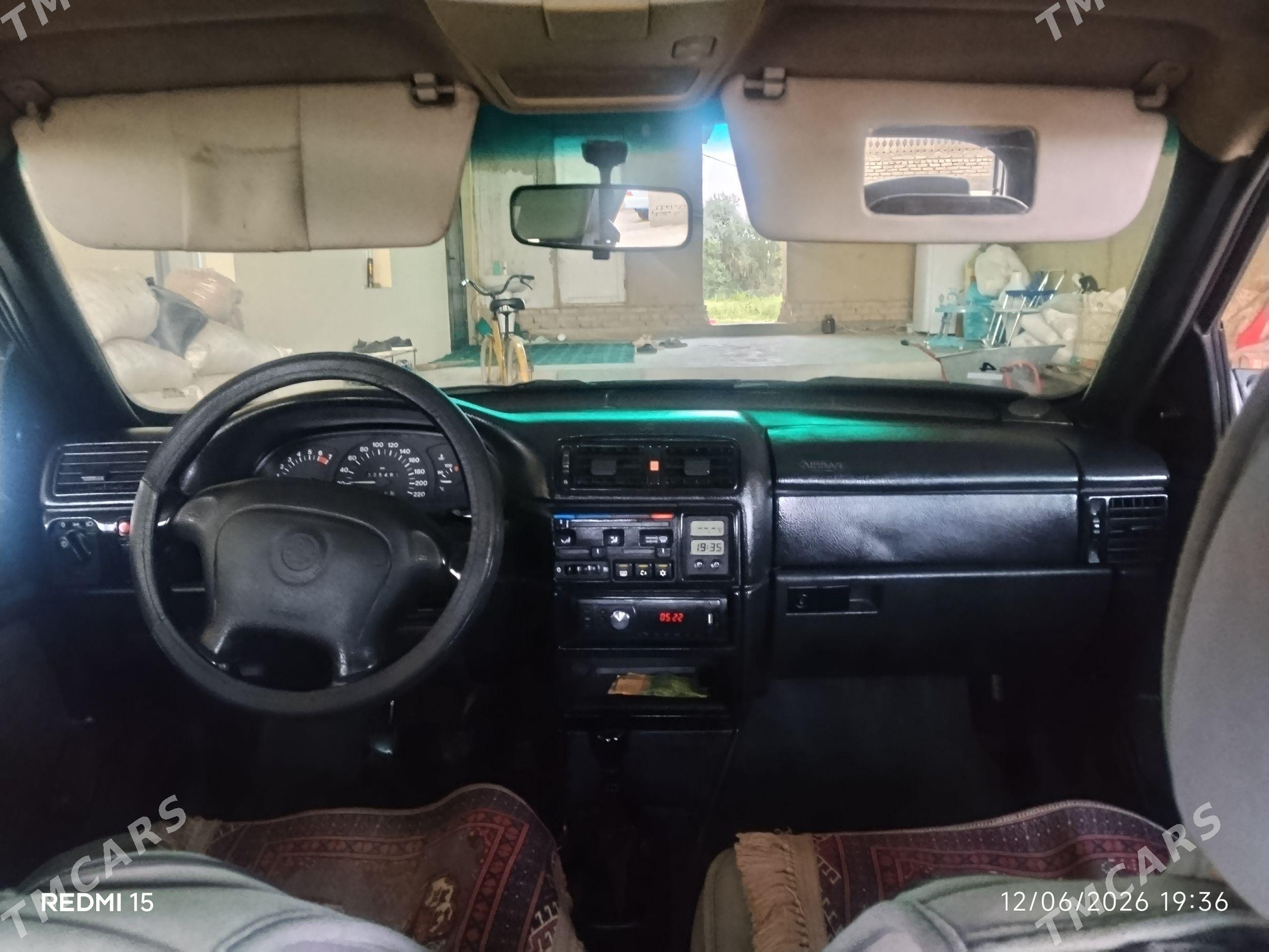 Opel Vectra 1995 - 38 000 TMT - Дашогуз - img 1