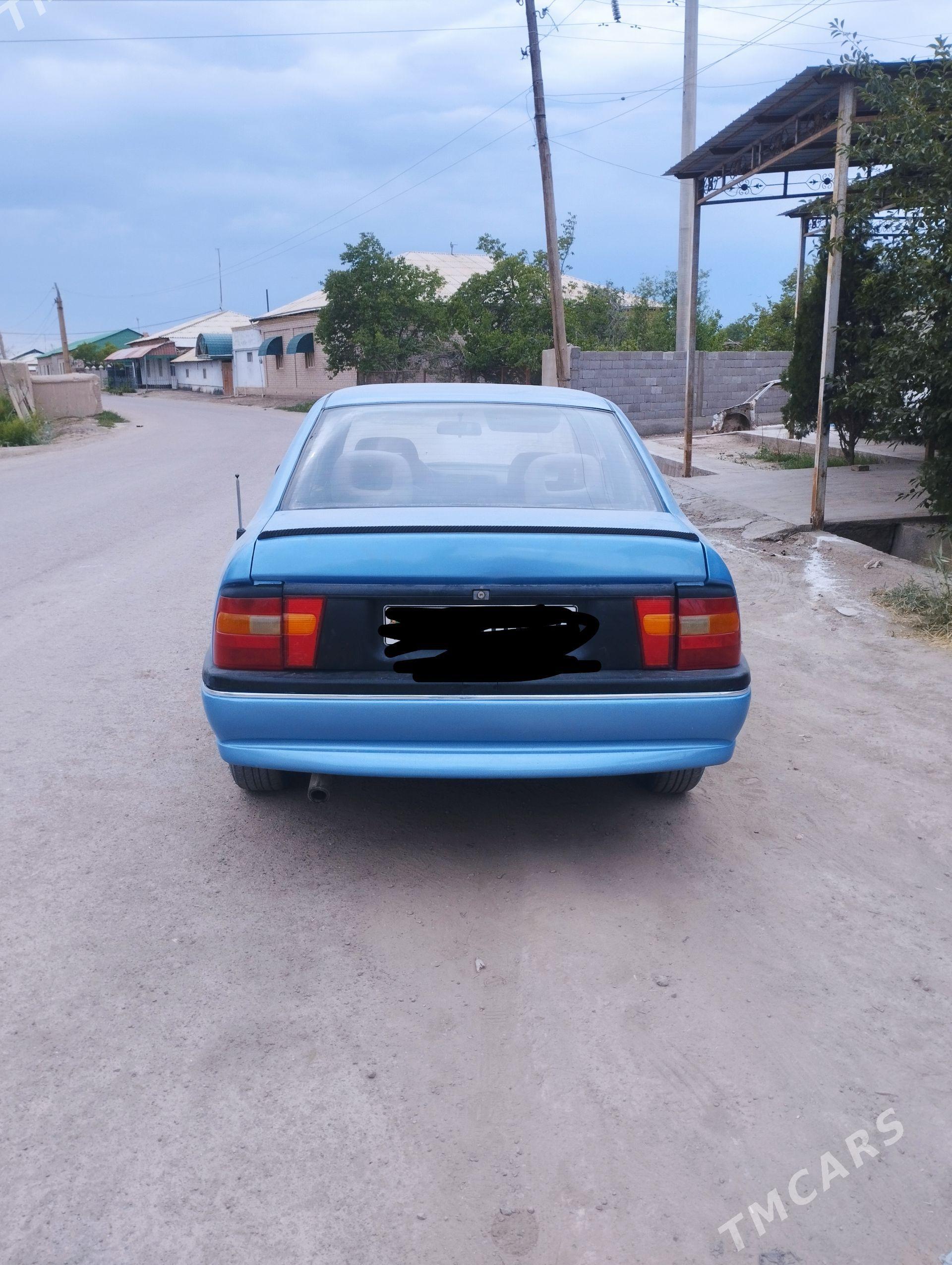 Opel Vectra 1992 - 45 000 TMT - Дашогуз - img 1