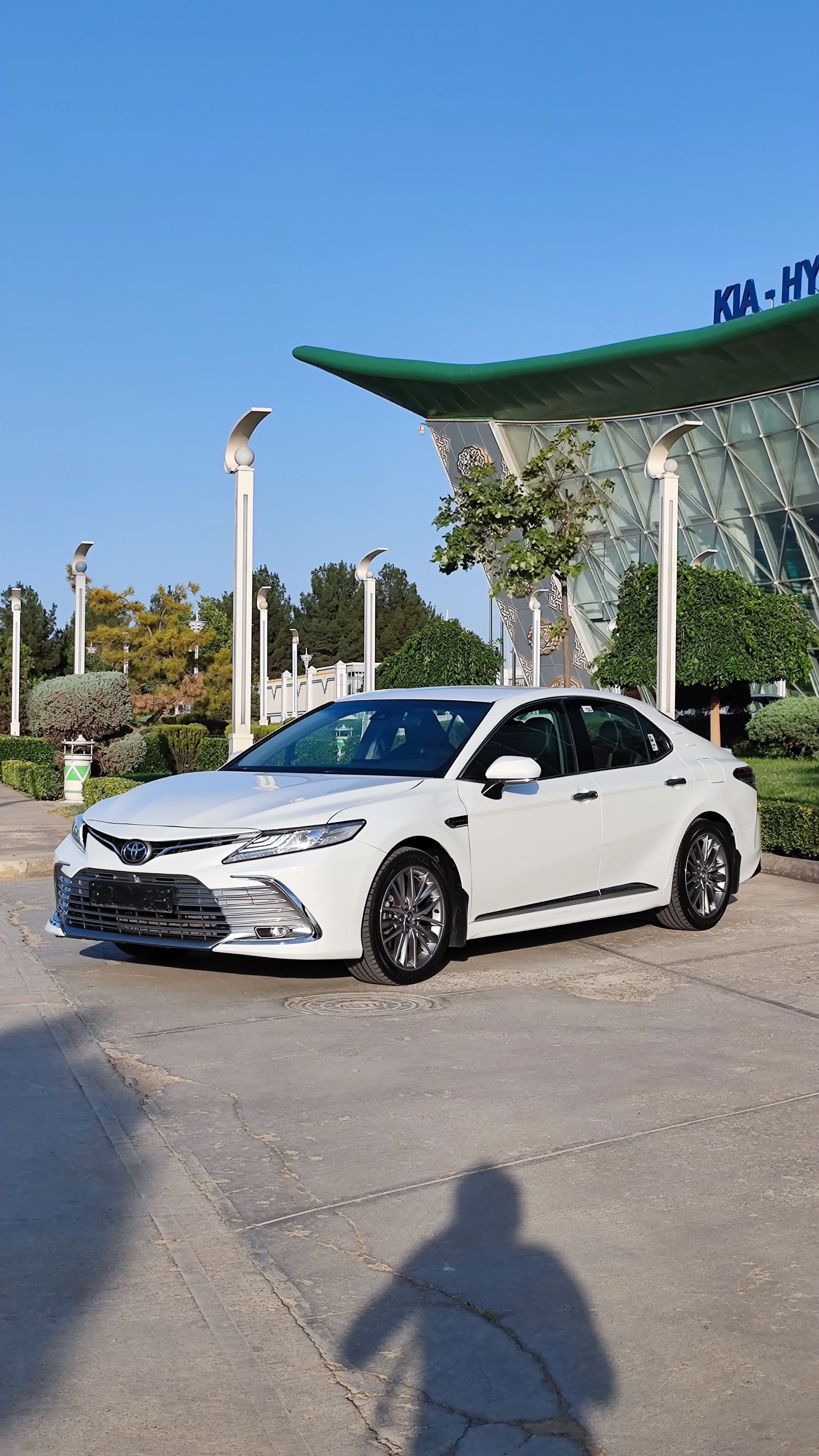 Toyota Camry 2022 - 370 000 TMT - 11 mkr - img 1