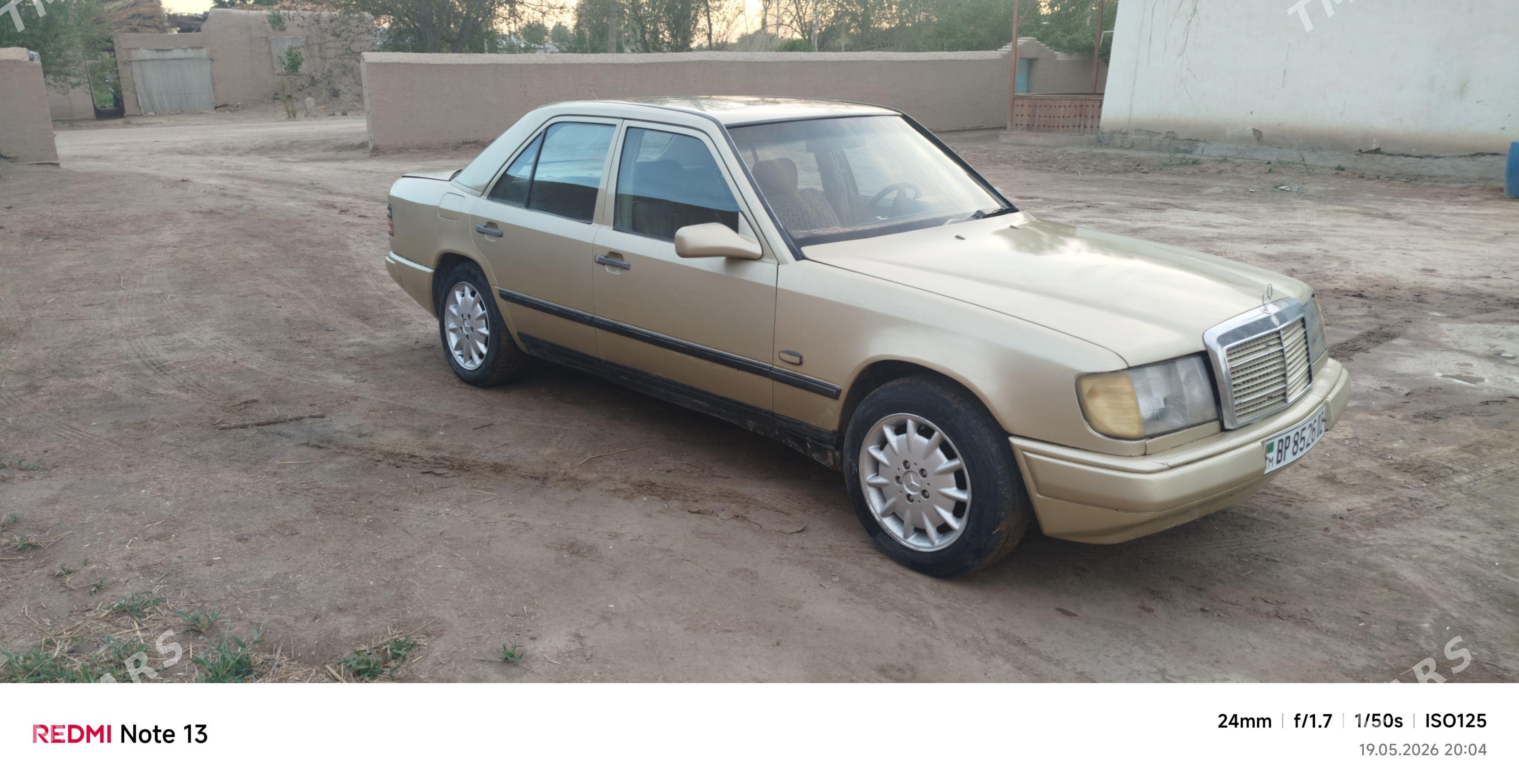 Mercedes-Benz 230E 1985 - 40 000 TMT - Gurbansoltan Eje - img 1