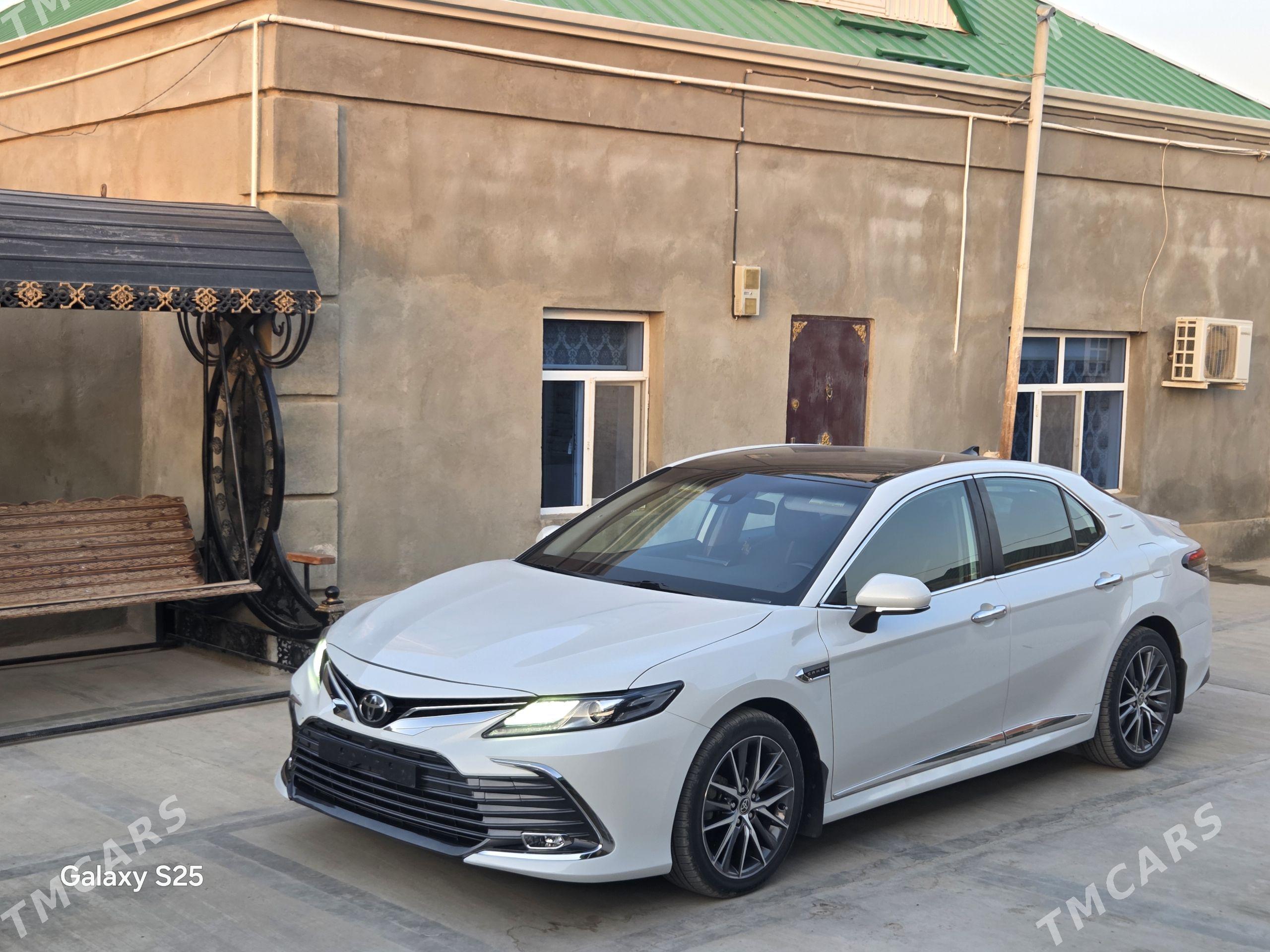 Toyota Camry 2021 - 310 000 TMT - Gyzylarbat - img 1