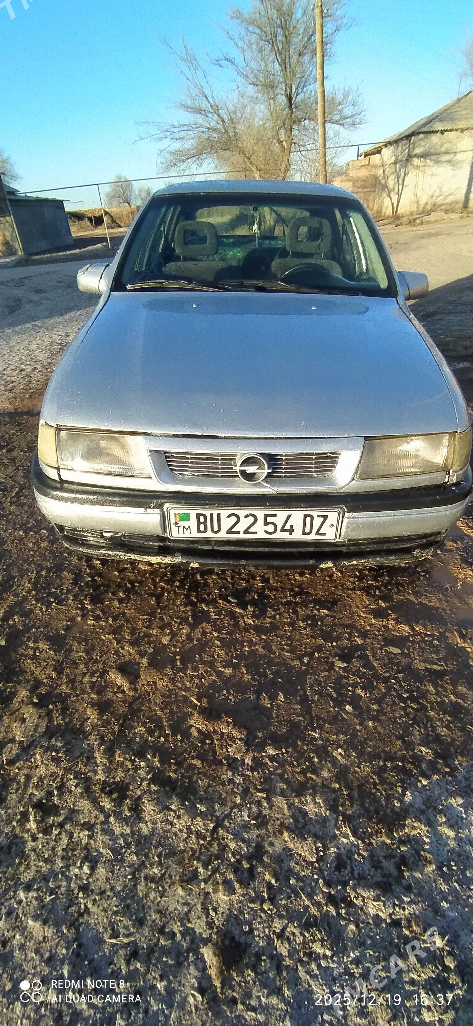 Opel Vectra 1993 - 30 000 TMT - Ruhubelent etraby - img 1