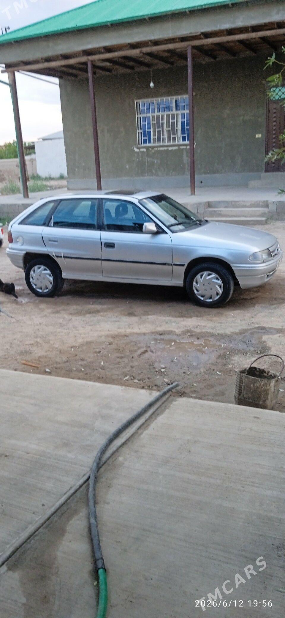 Opel Astra 1992 - 36 000 TMT - Şabat etr. - img 1