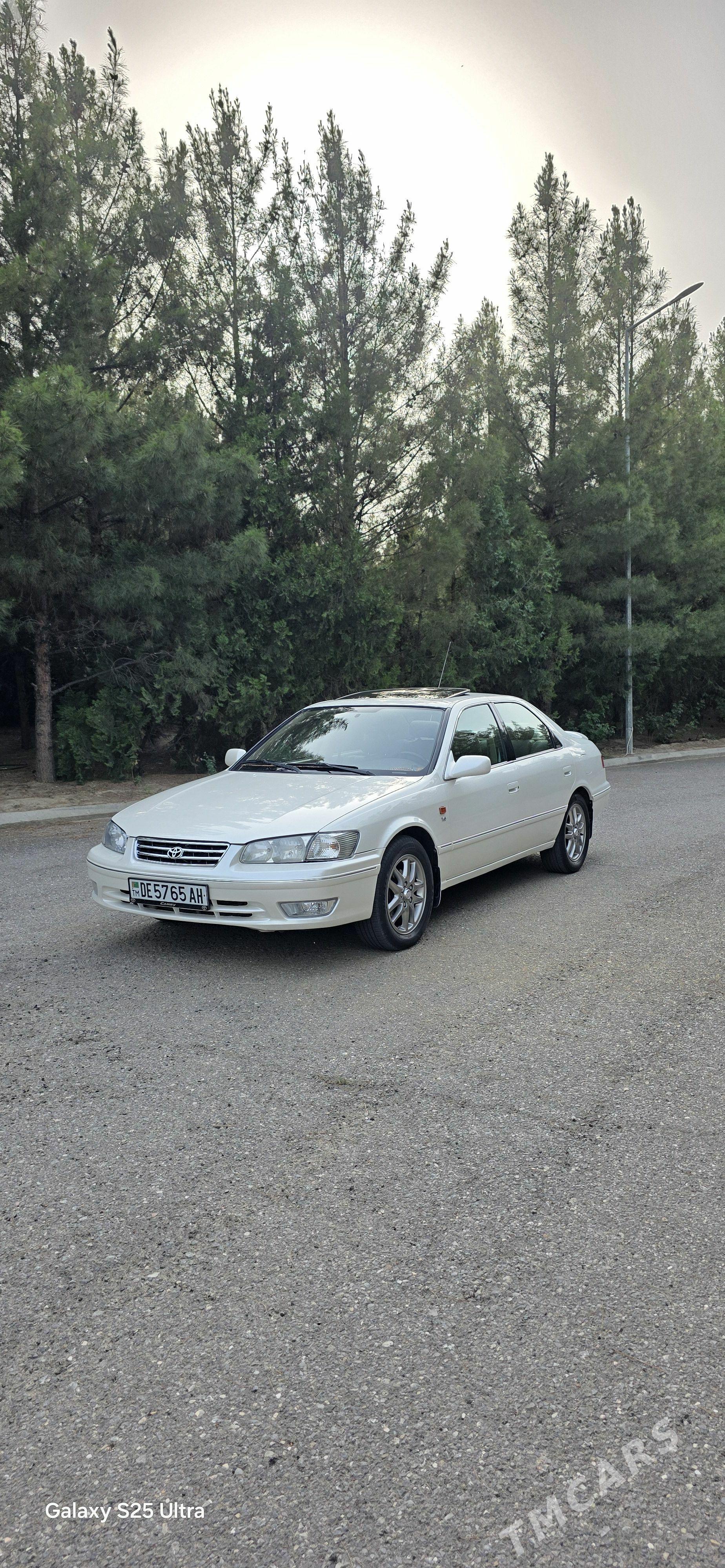 Toyota Camry 2001 - 179 000 TMT - Bäherden - img 1
