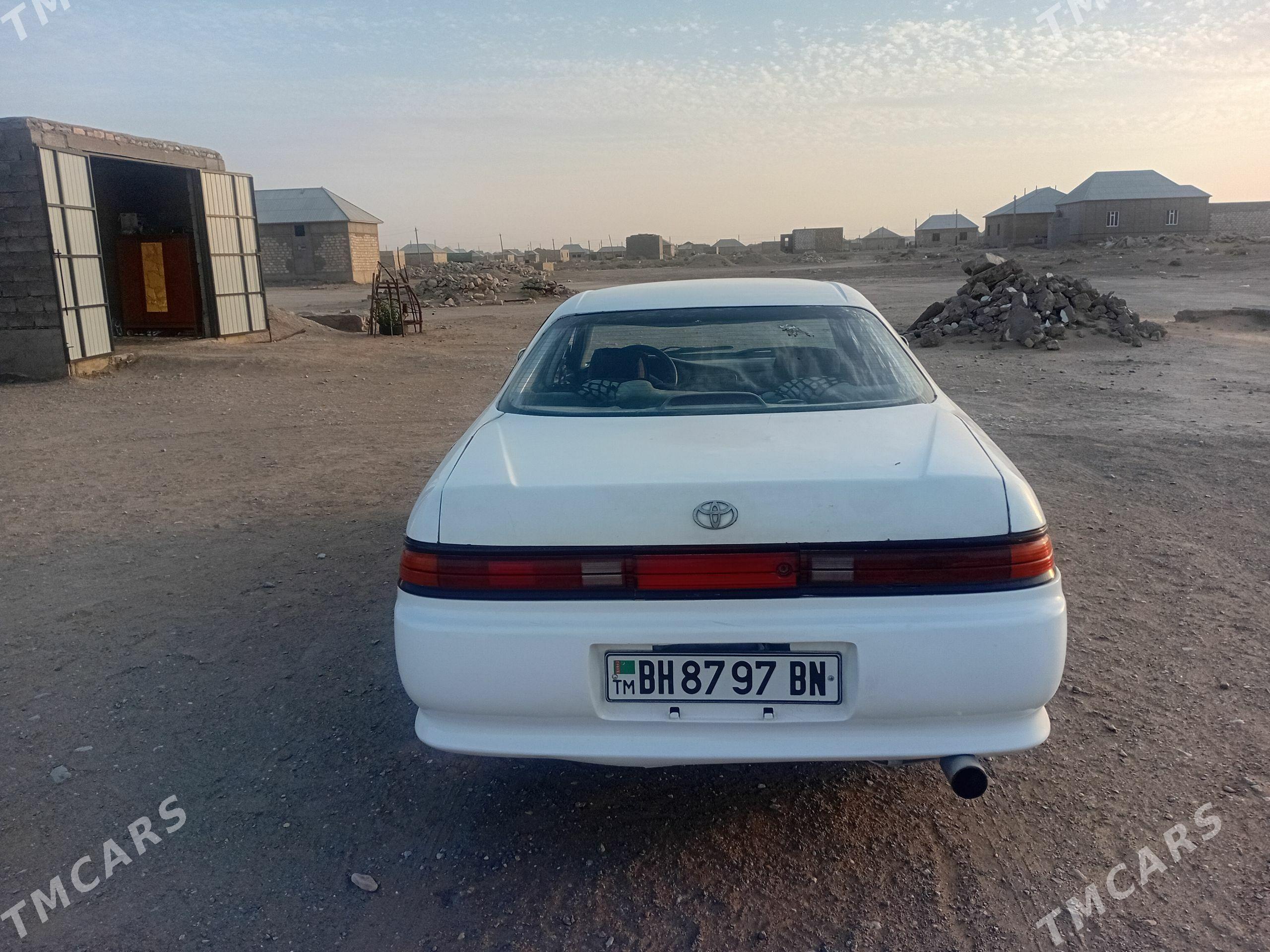 Toyota Mark II 1992 - 34 000 TMT - Гумдаг - img 1