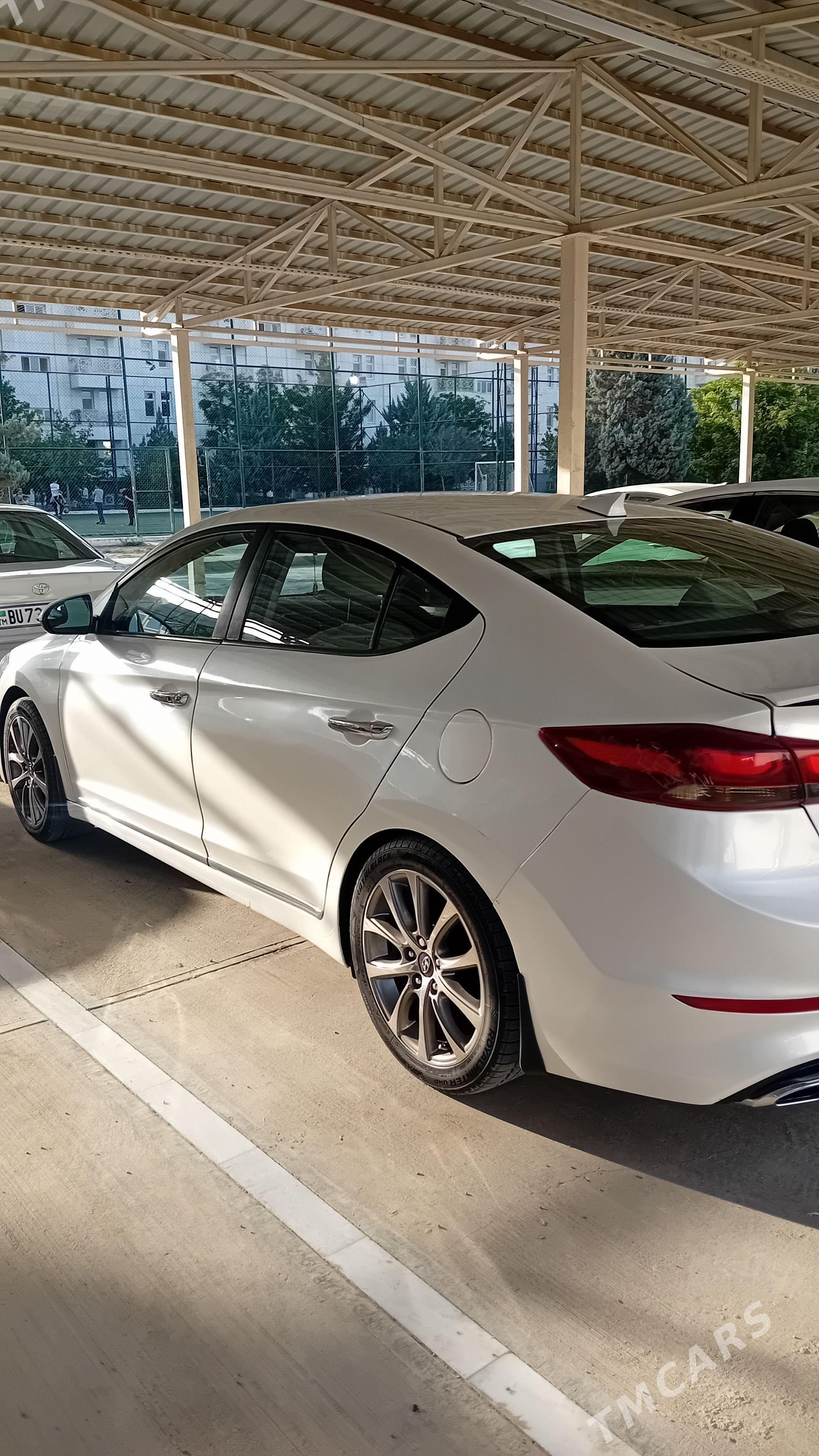 Hyundai Elantra 2016 - 180 000 TMT - Кëши - img 1