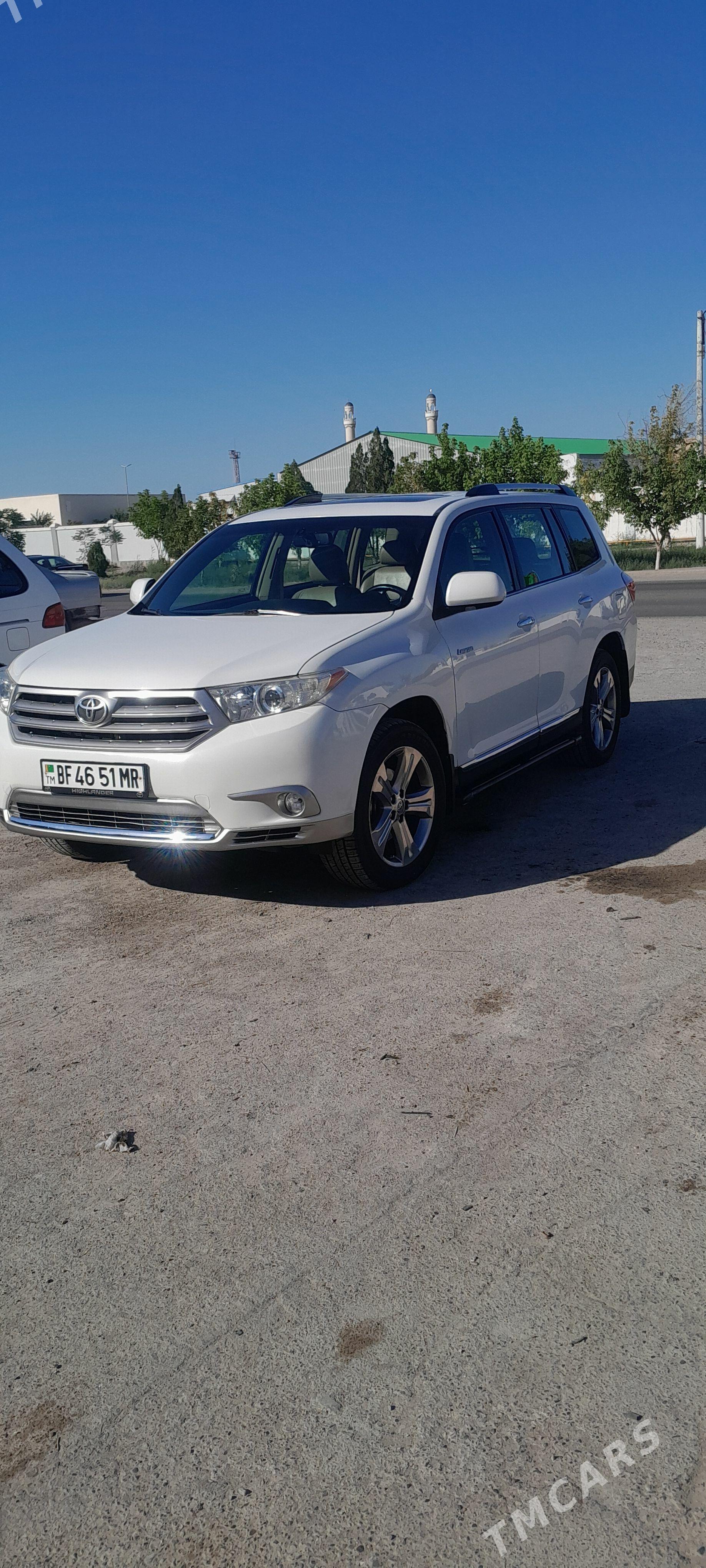 Toyota Highlander 2012 - 370 000 TMT - Мары - img 1