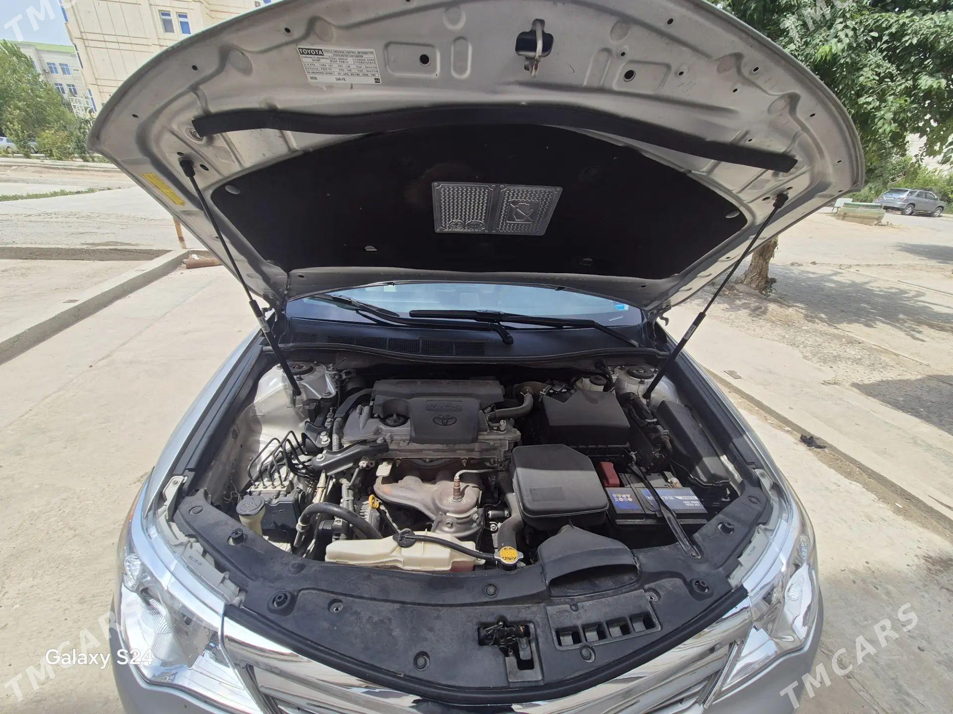 Toyota Camry 2012 - 270 000 TMT - Ёлётен - img 1