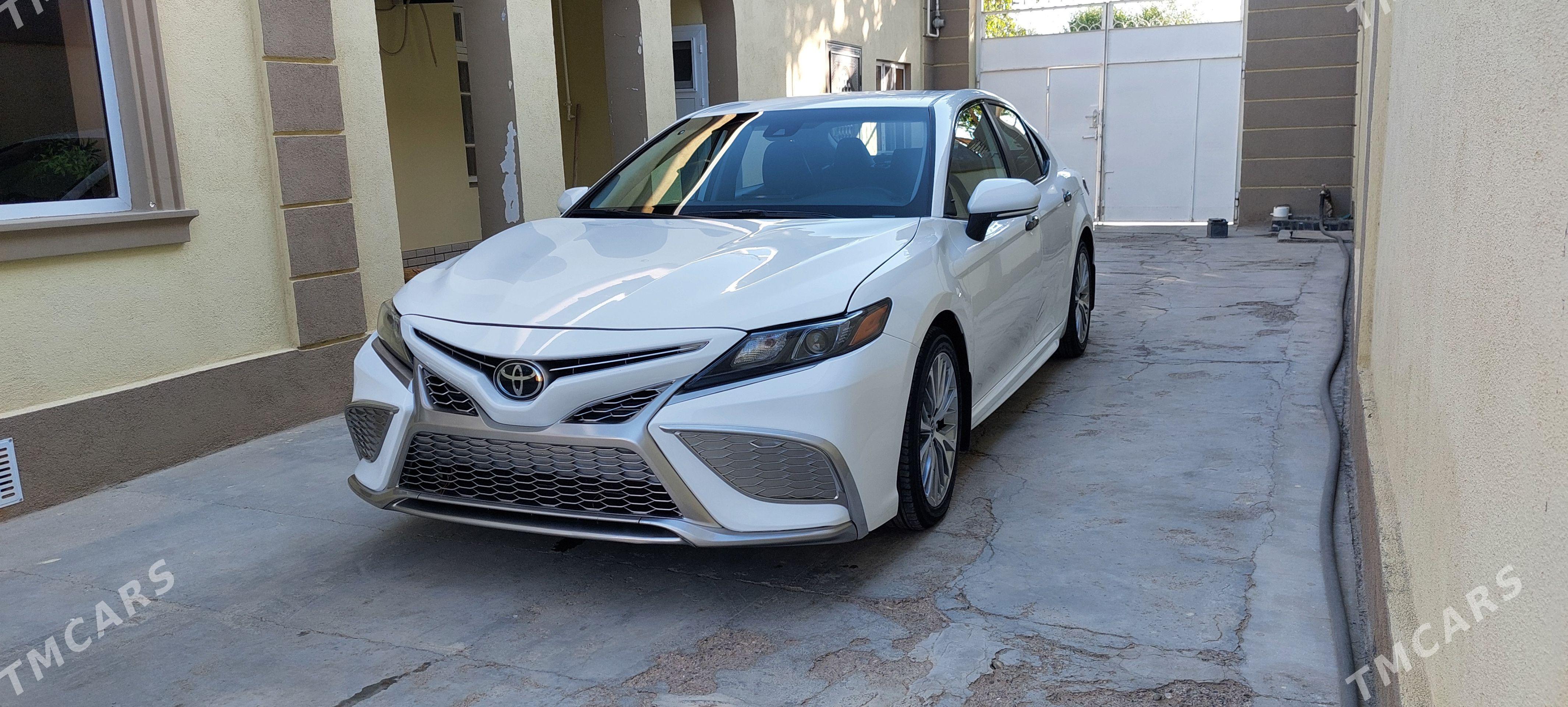 Toyota Camry 2022 - 340 000 TMT - Мары - img 1