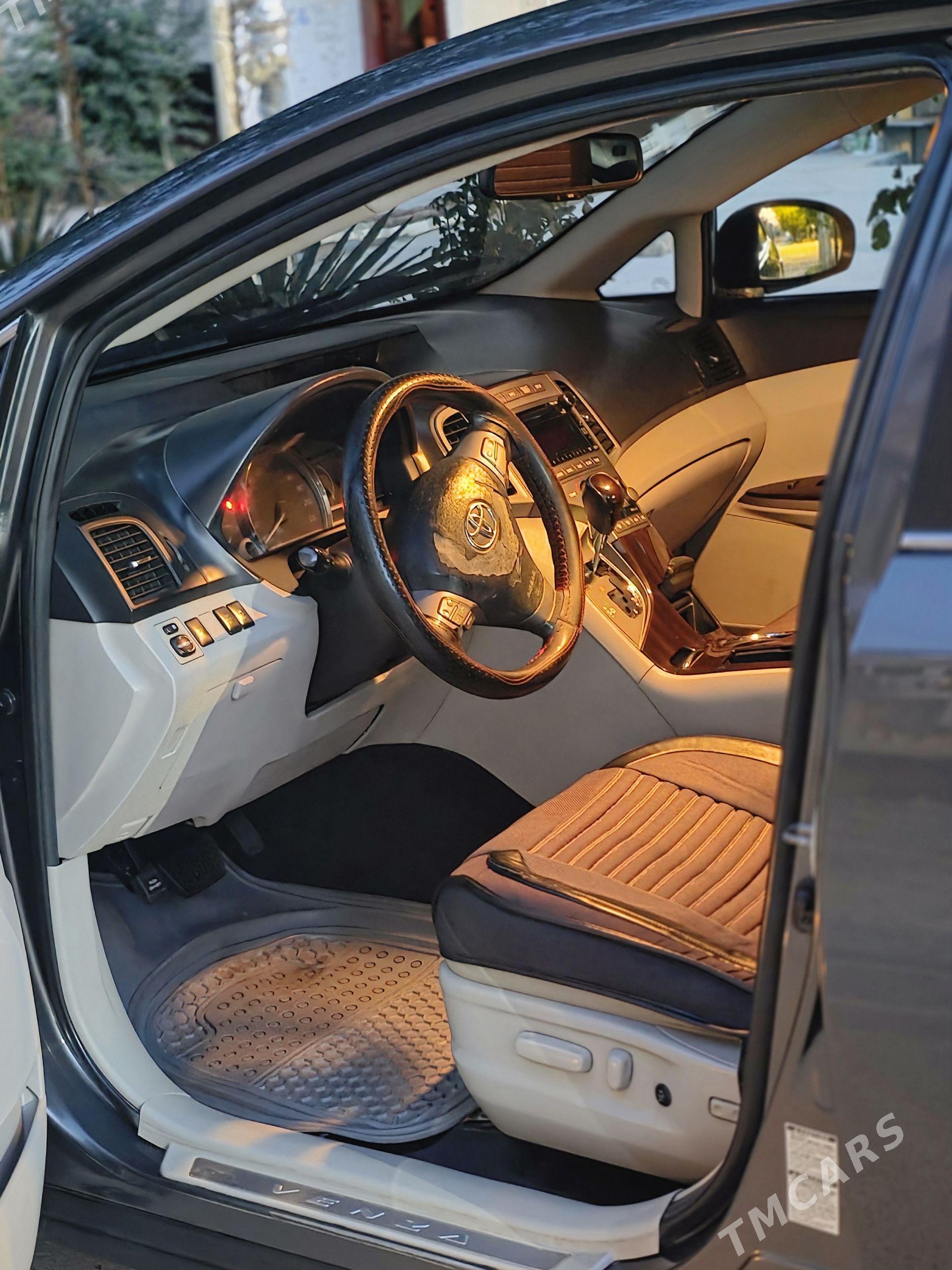 Toyota Venza 2011 - 200 200 TMT - Мары - img 1