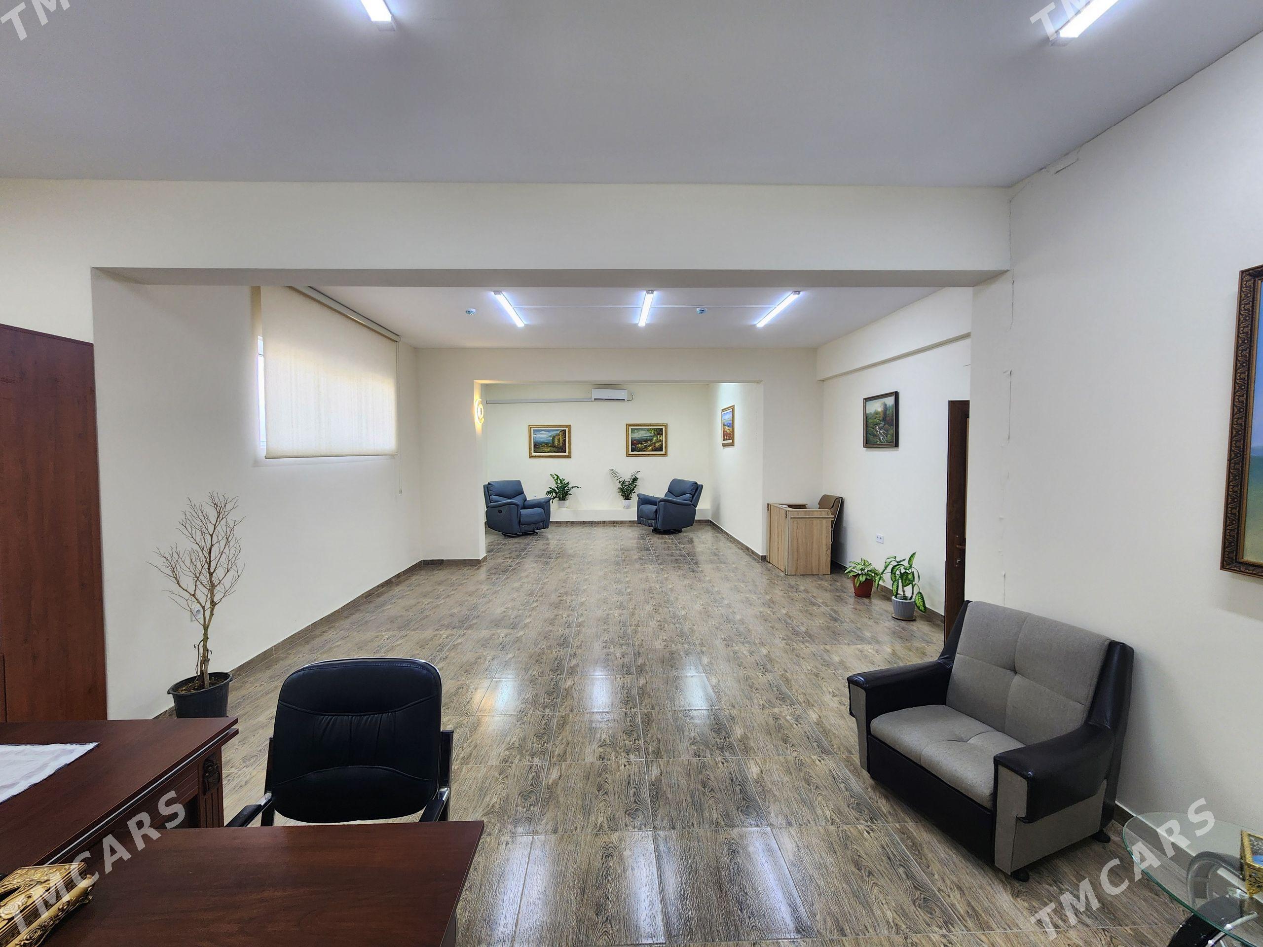 ГУРТЛЫ ПОДВАЛ ОФИС 140м² - Gurtly - img 1