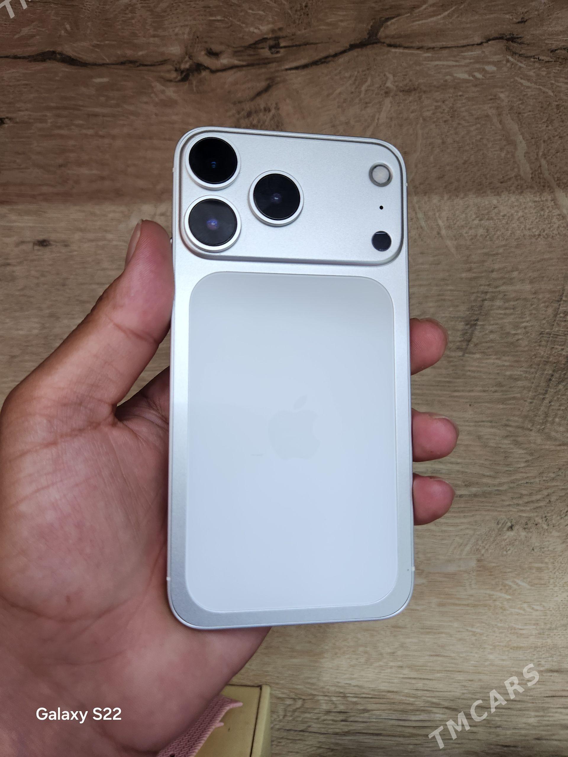 iphone x den 17 pro owrulen - Мары - img 1