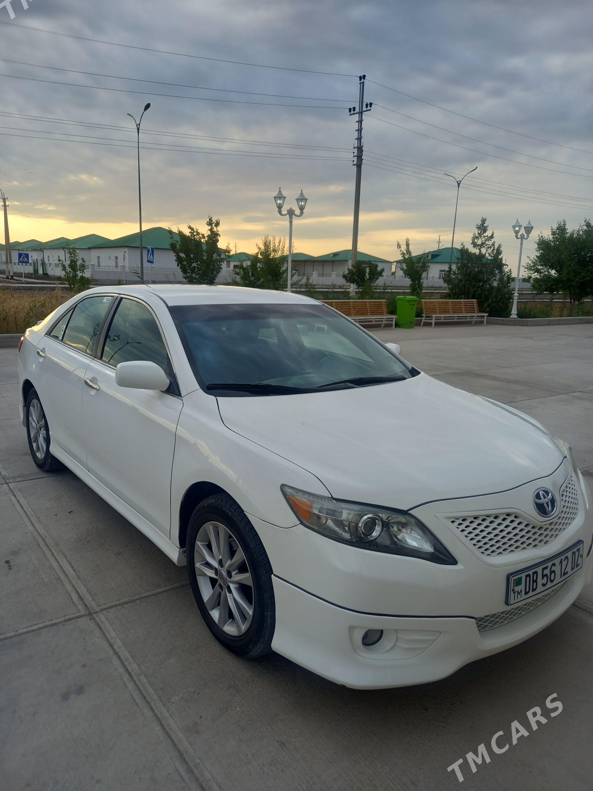 Toyota Camry 2010 - 230 000 TMT - Köneürgenç - img 1