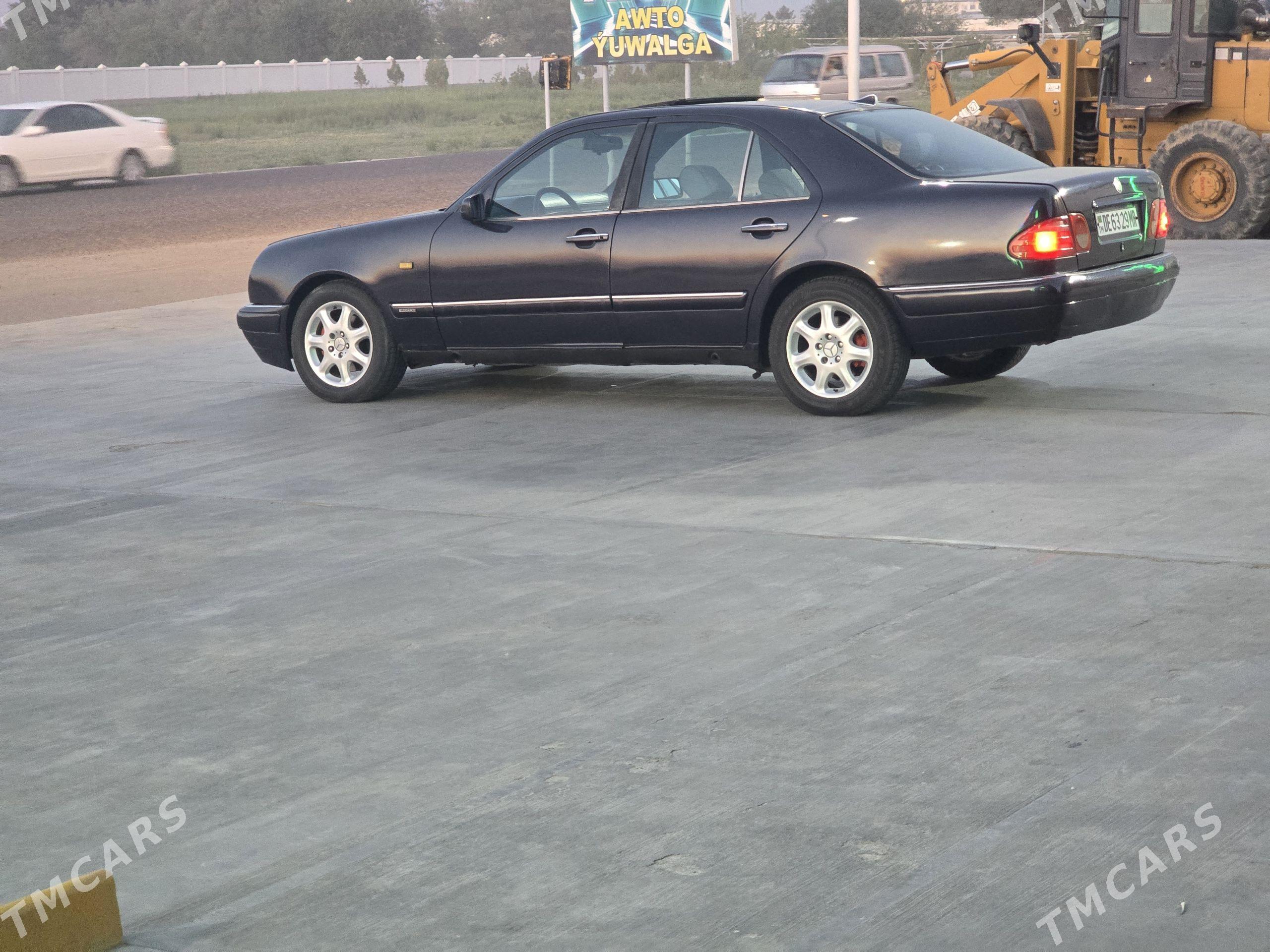 Mercedes-Benz E320 1998 - 80 000 TMT - Mary - img 1