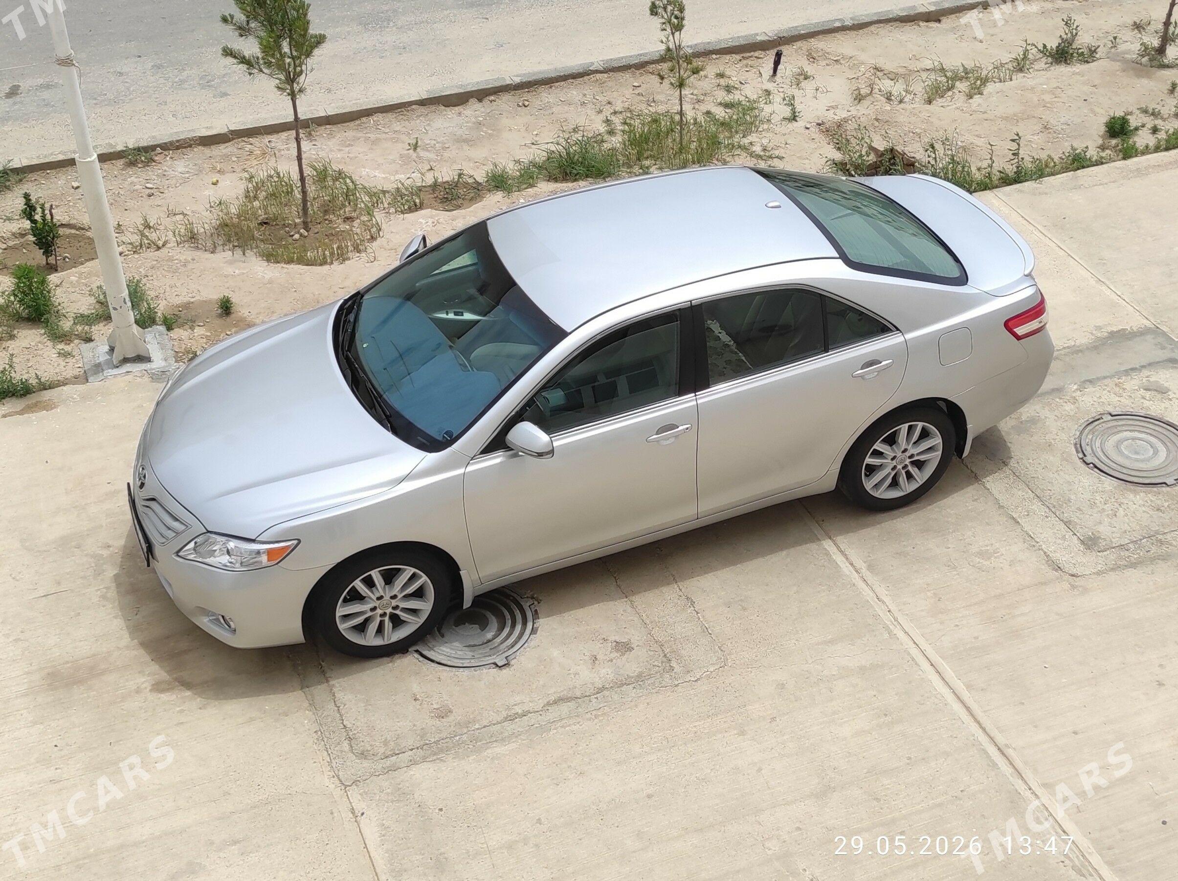 Toyota Camry 2011 - 237 000 TMT - Балканабат - img 1
