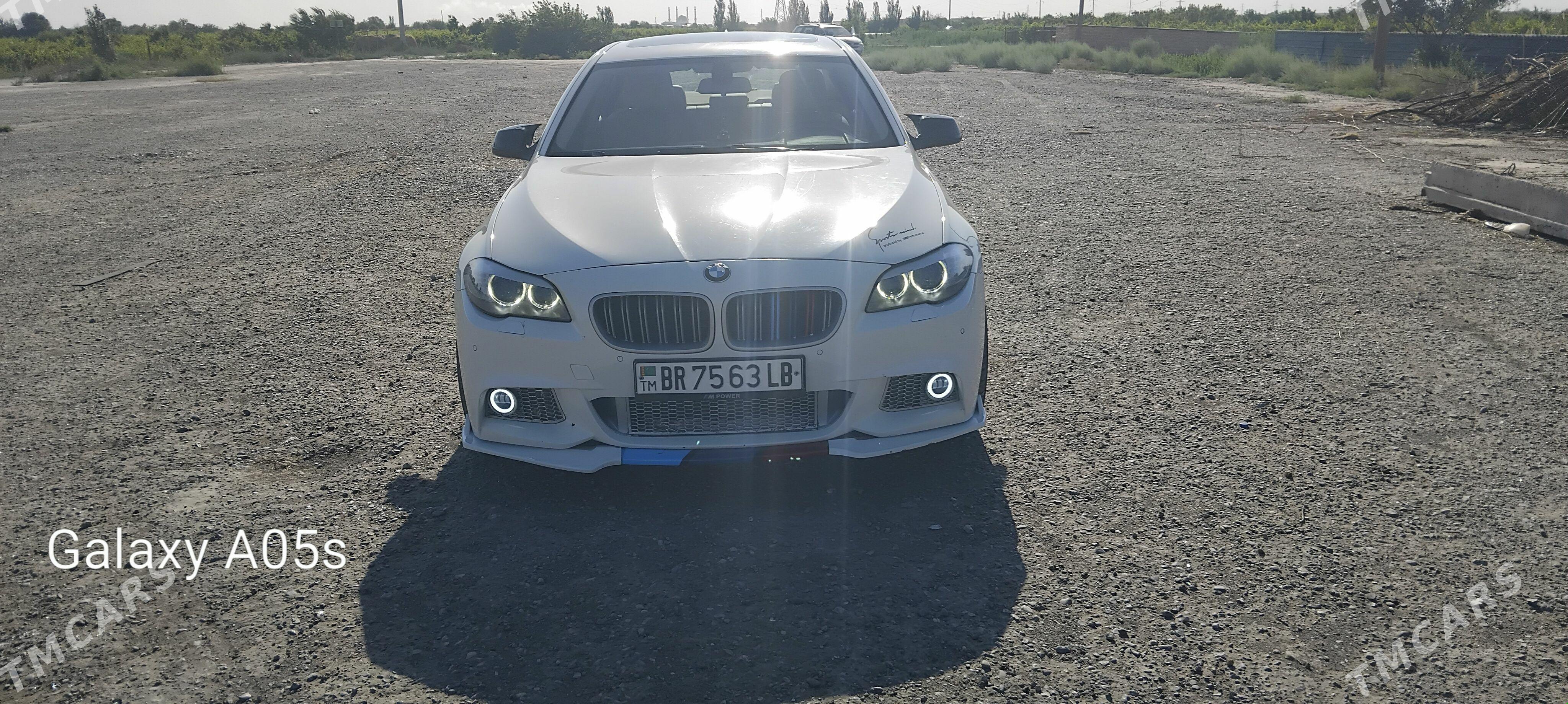 BMW F10 2011 - 300 000 TMT - Dänew - img 1