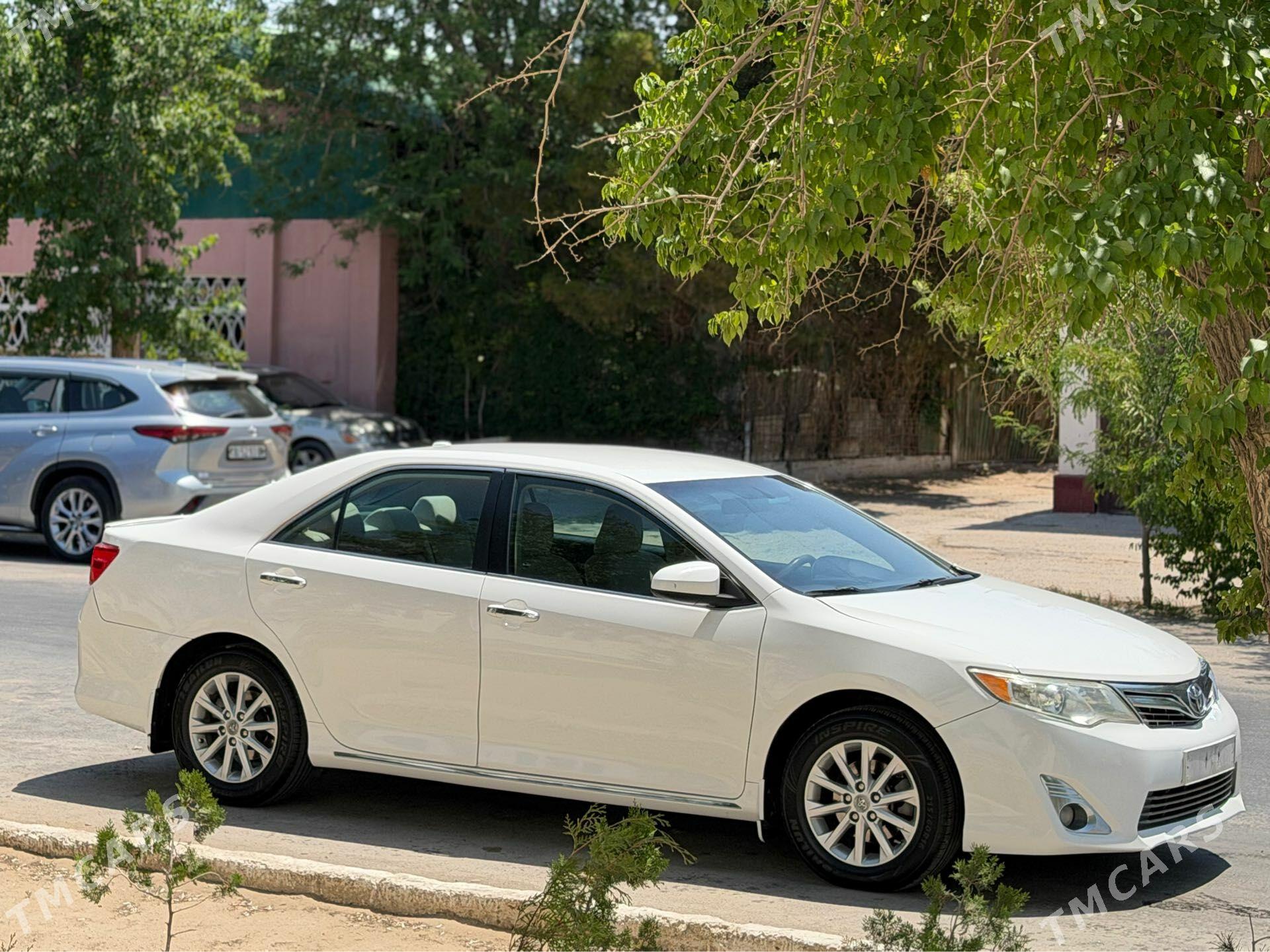 Toyota Camry 2012 - 225 000 TMT - Балканабат - img 1
