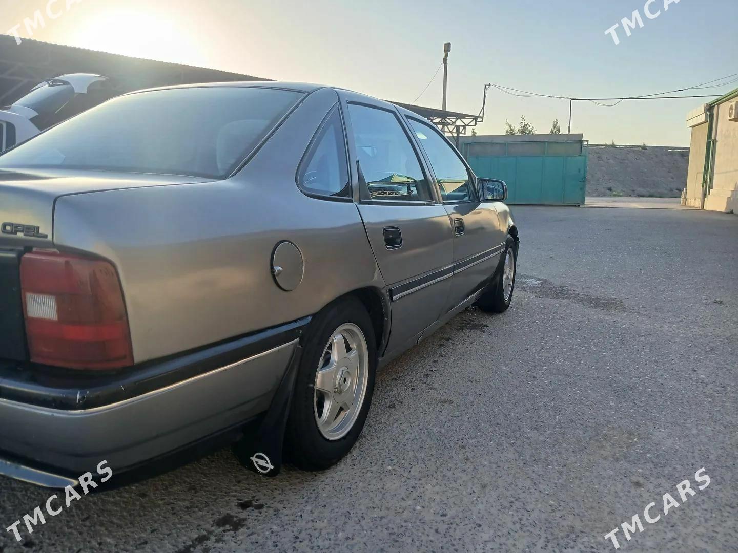 Opel Vectra 1992 - 32 000 TMT - Mary - img 1