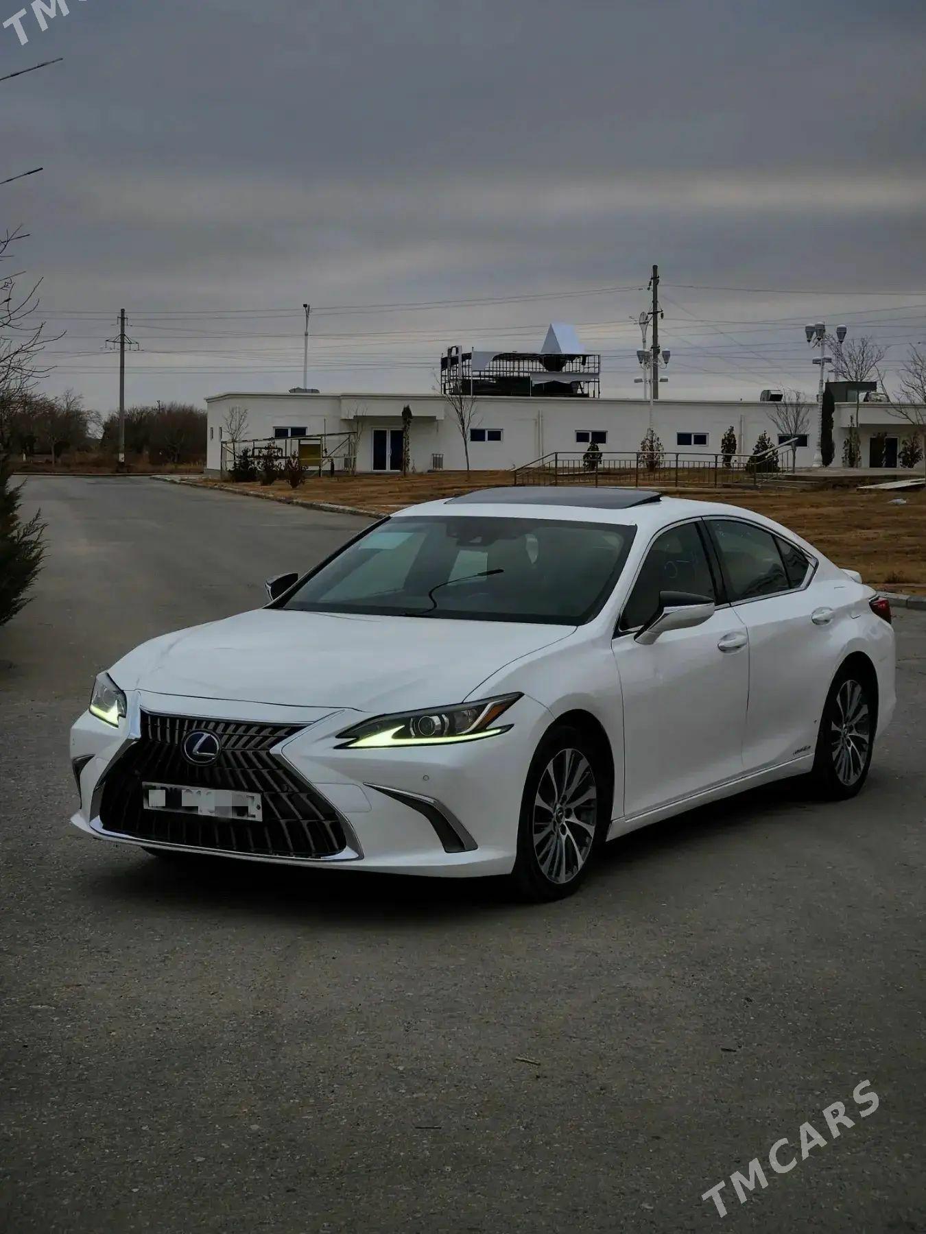 Lexus ES 350 2021 - 441 000 TMT - Дашогуз - img 1