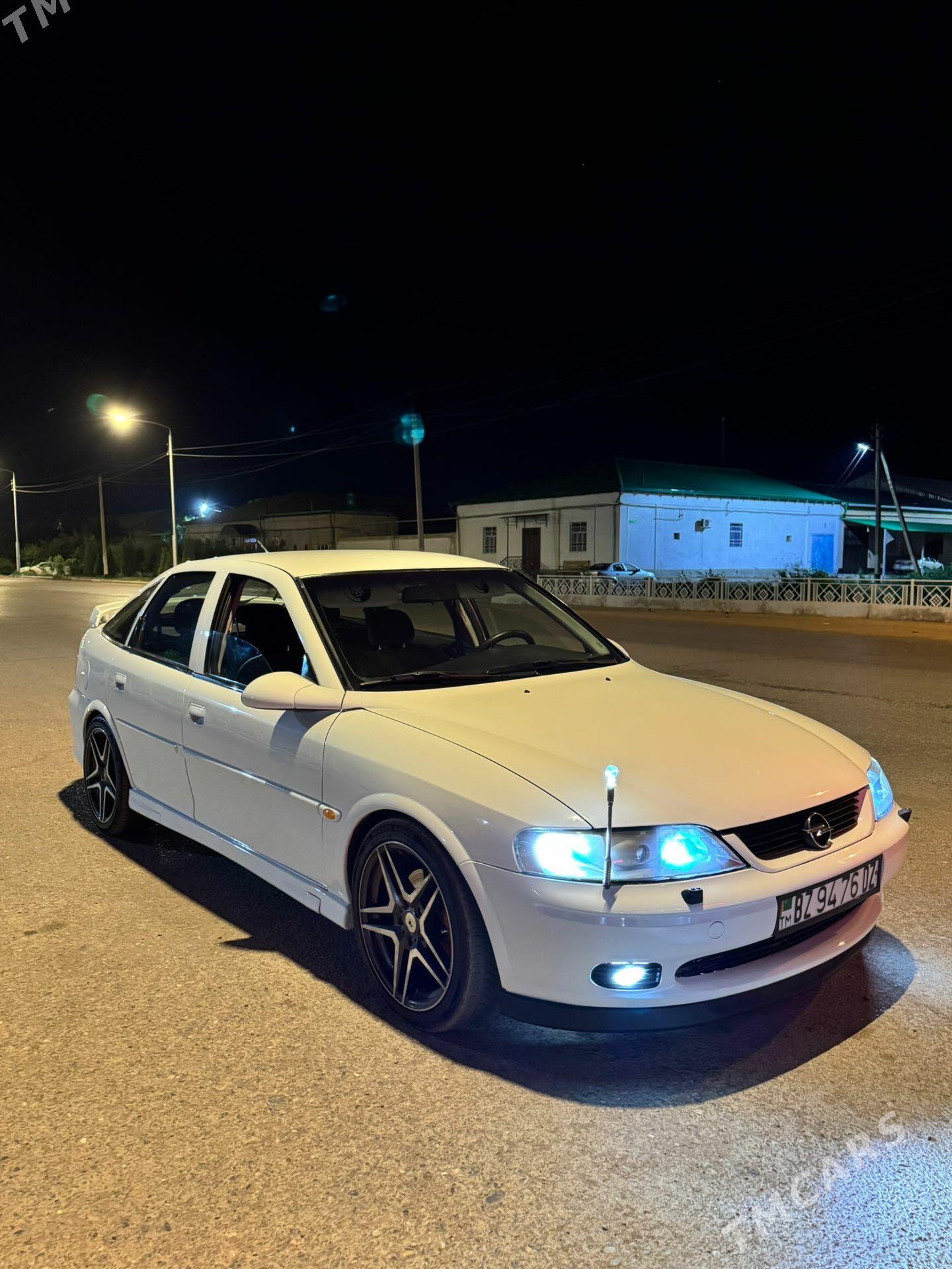 Opel Vectra 1999 - 82 000 TMT - Дашогуз - img 1