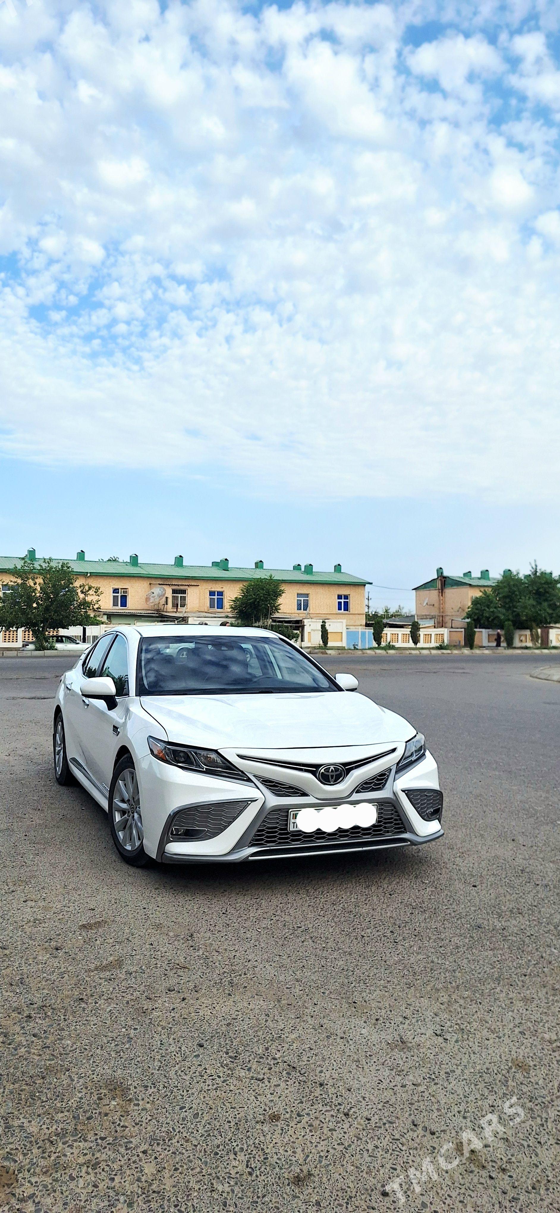Toyota Camry 2020 - 300 000 TMT - Байрамали - img 1