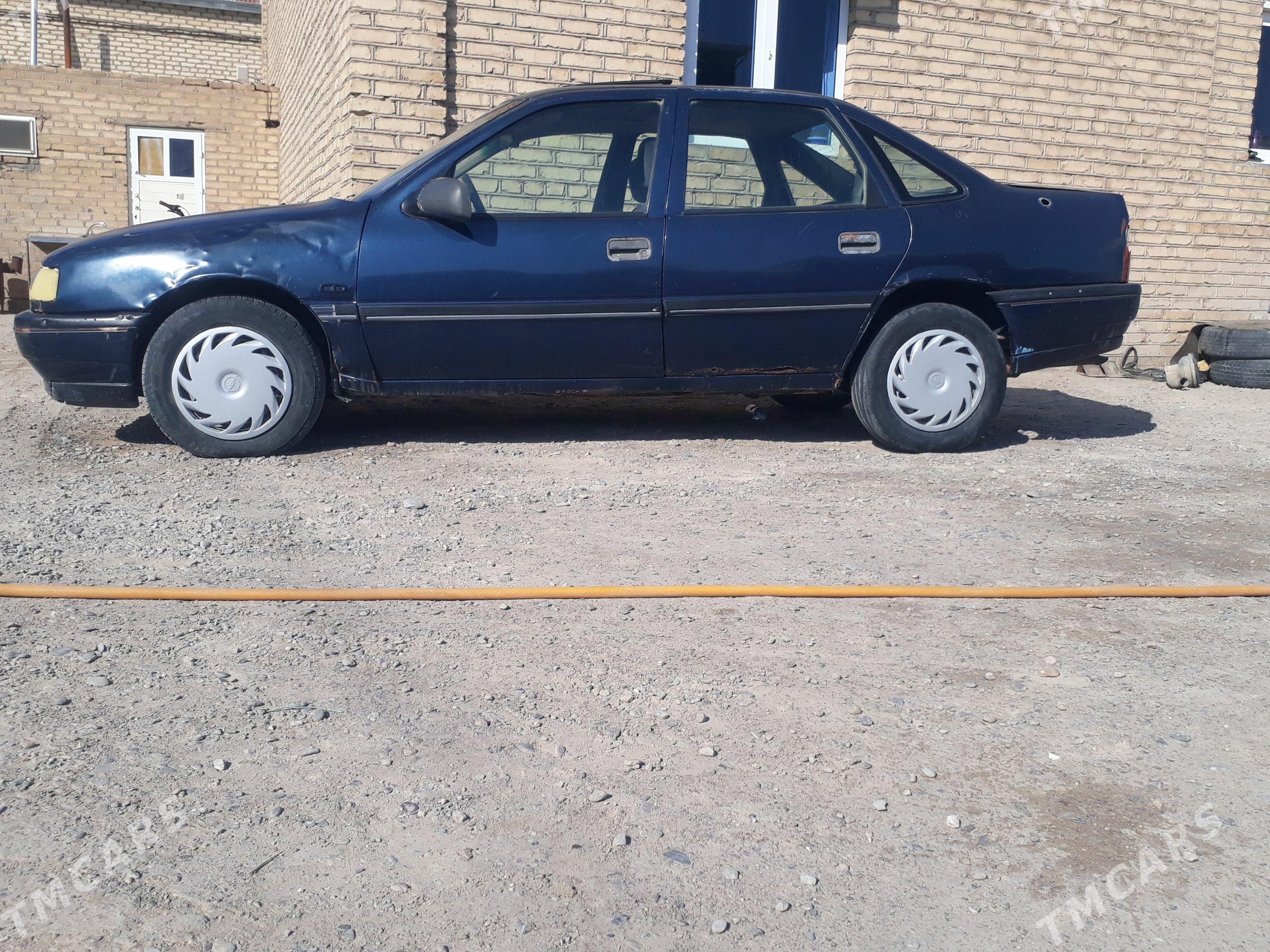 Opel Vectra 1992 - 25 000 TMT - Mary - img 1