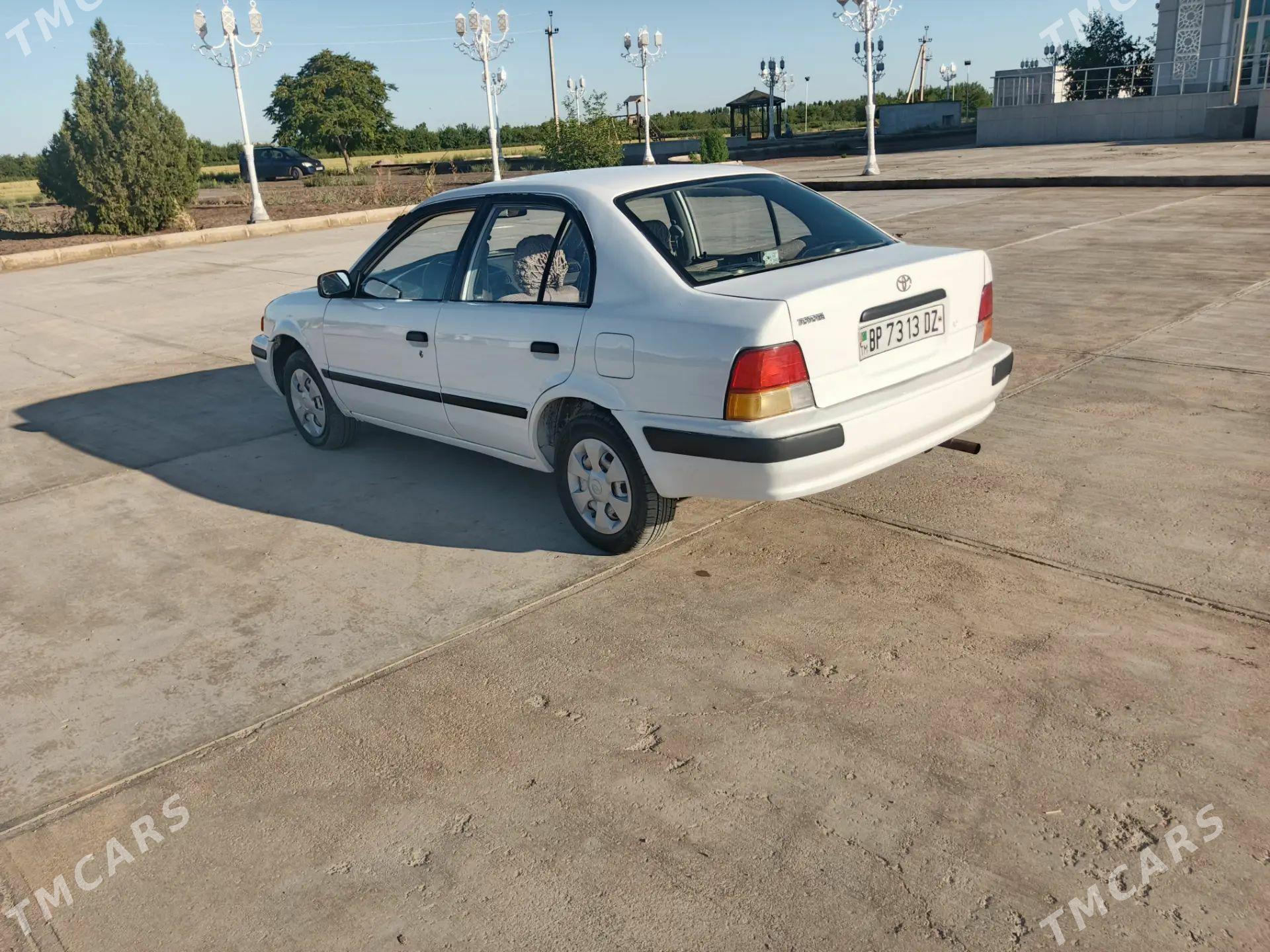 Toyota Corolla 1996 - 40 000 TMT - Шабатский этрап - img 1