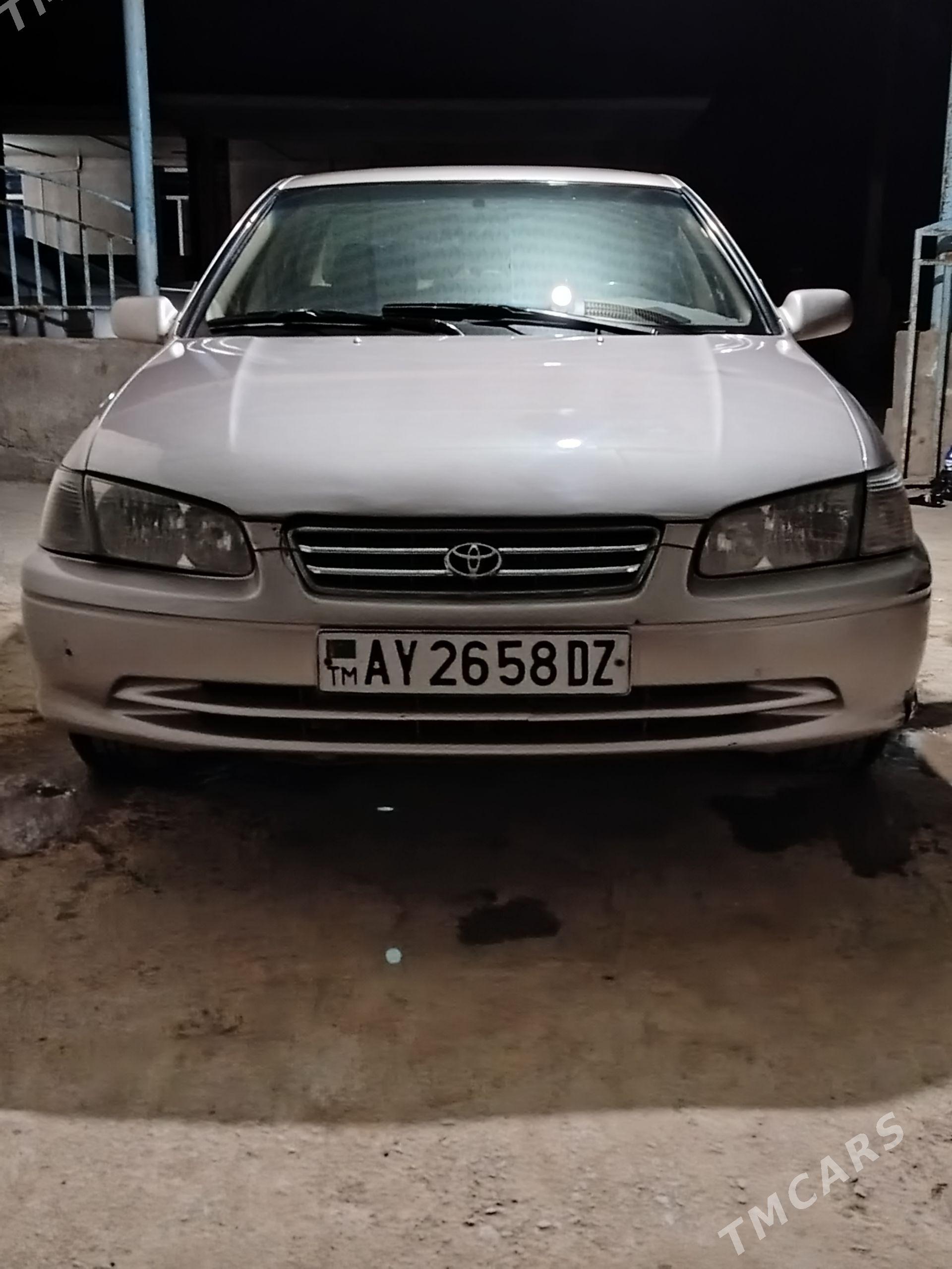 Toyota Camry 1998 - 140 000 TMT - Шабатский этрап - img 1