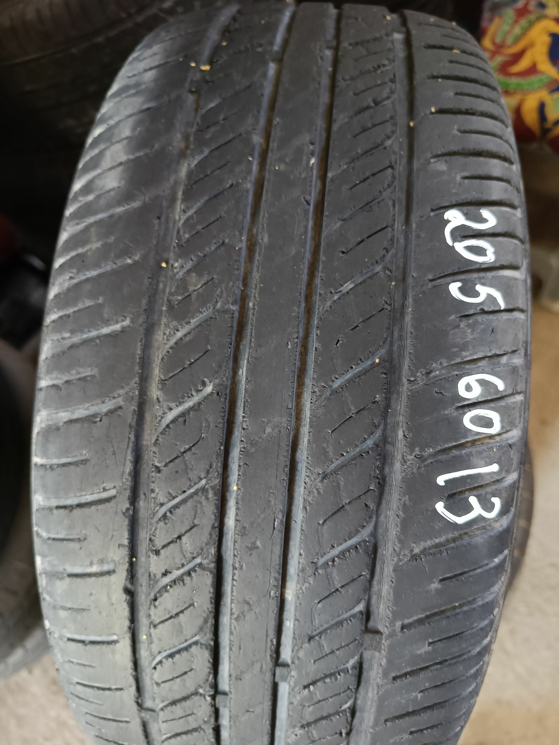 205,60,13 balon 1 stuk 200 TMT - Sakar - img 1