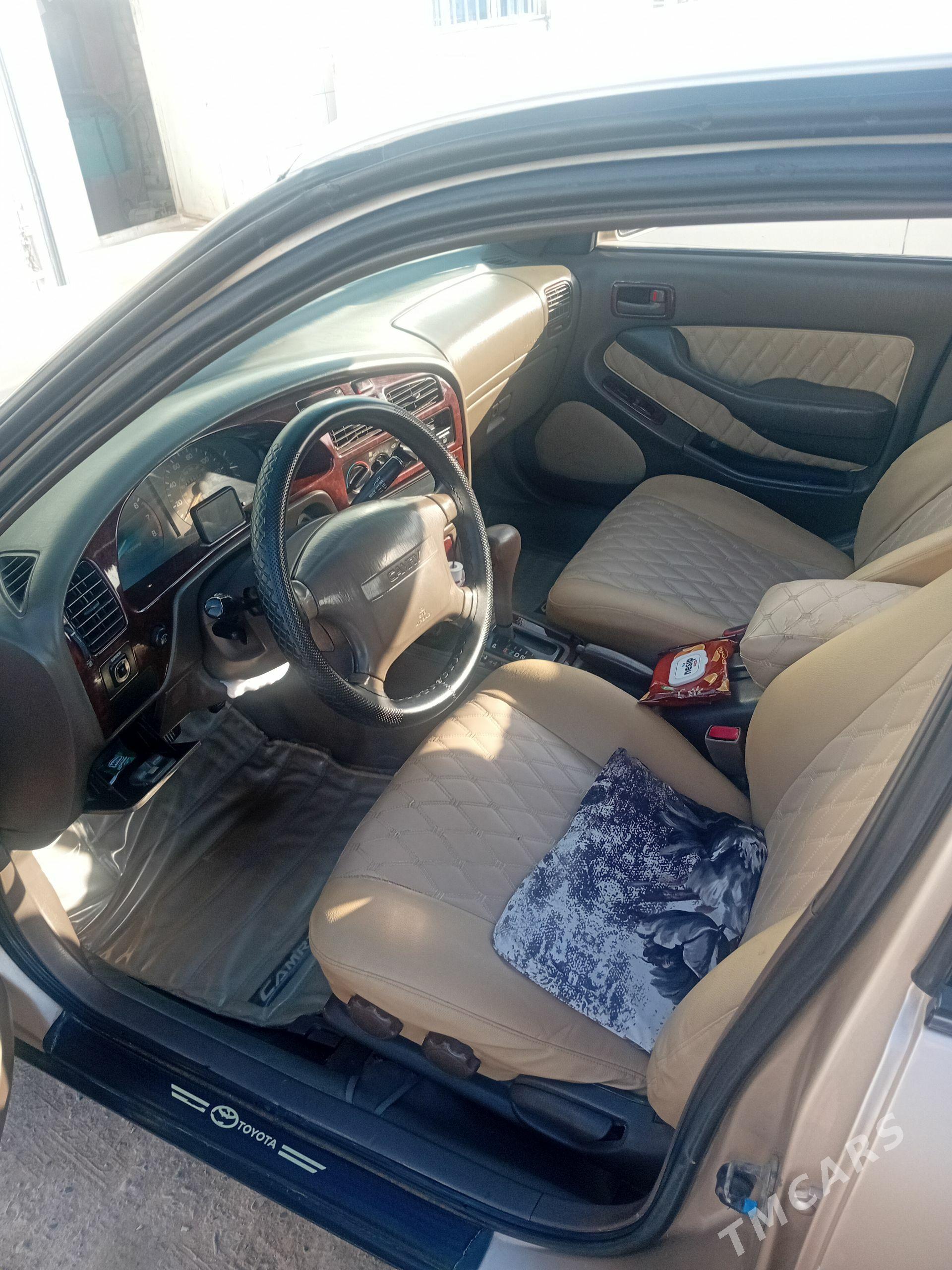 Toyota Camry 1993 - 115 000 TMT - Aşgabat - img 1
