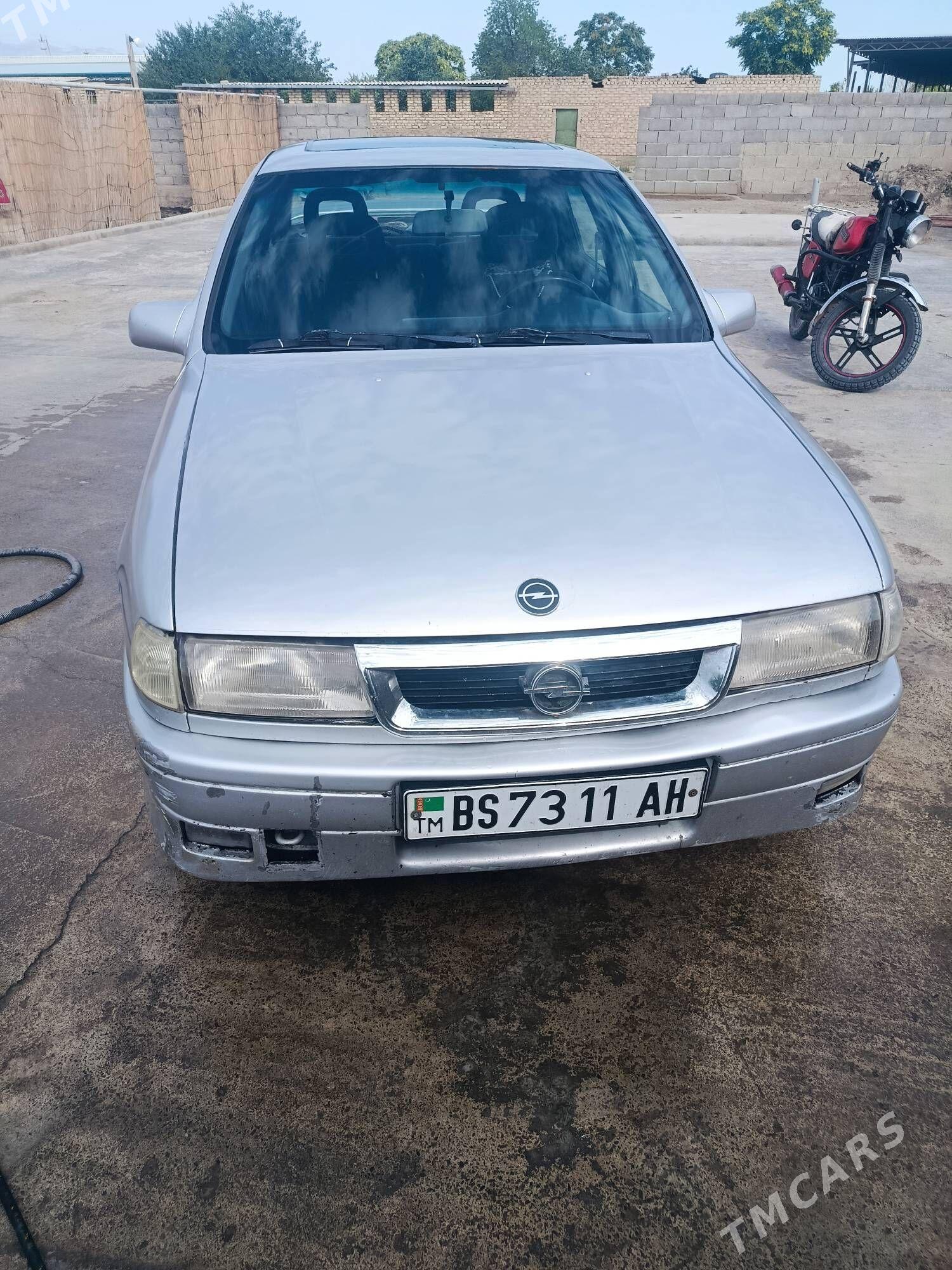 Opel Vectra 1992 - 33 000 TMT - Bäherden - img 1