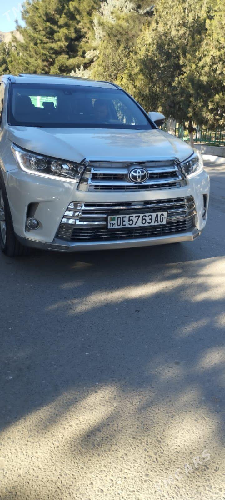 Toyota Highlander 2017 - 400 000 TMT - Ашхабад - img 1