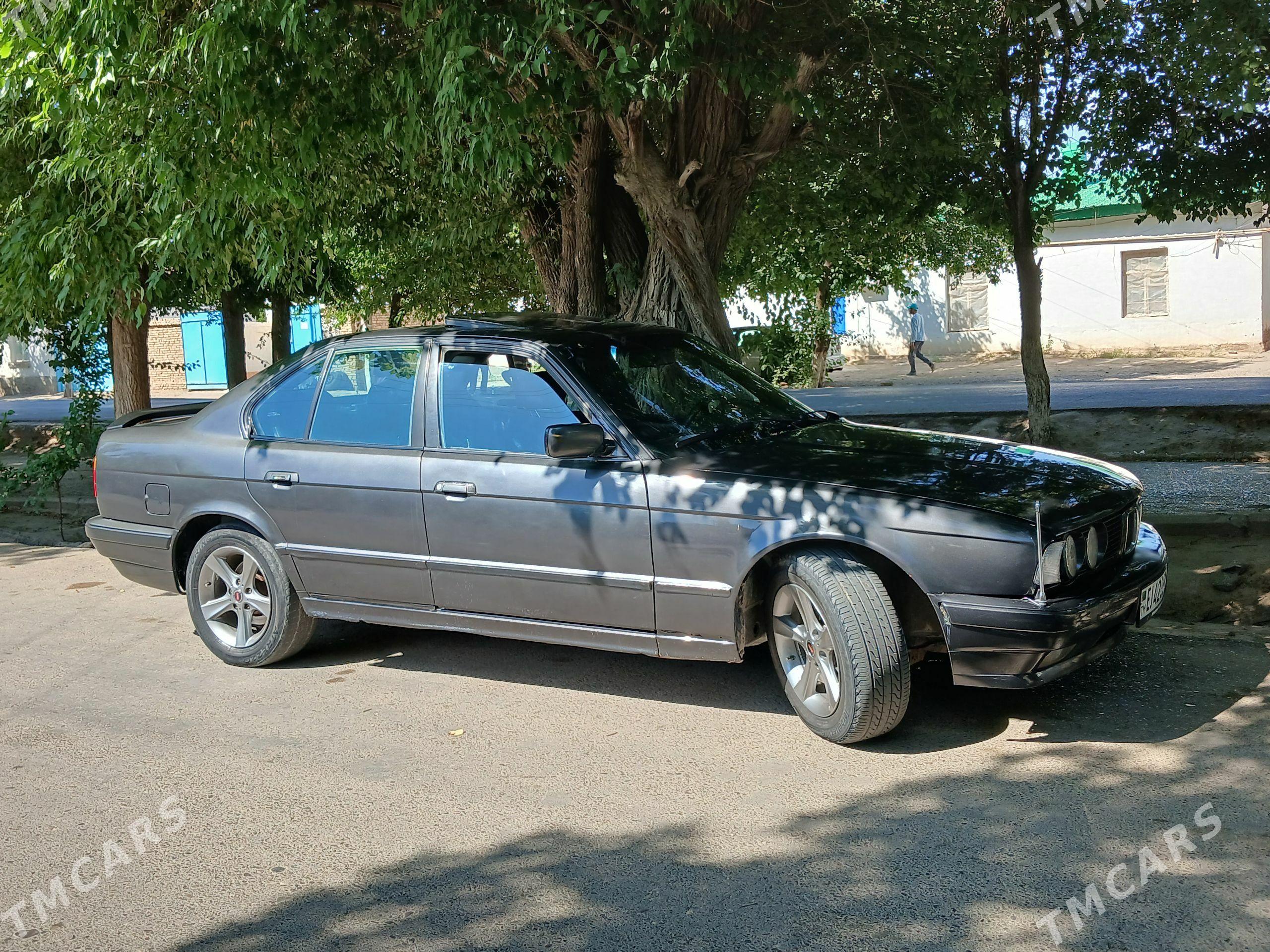 BMW 525 1990 - 60 000 TMT - Ýolöten - img 1