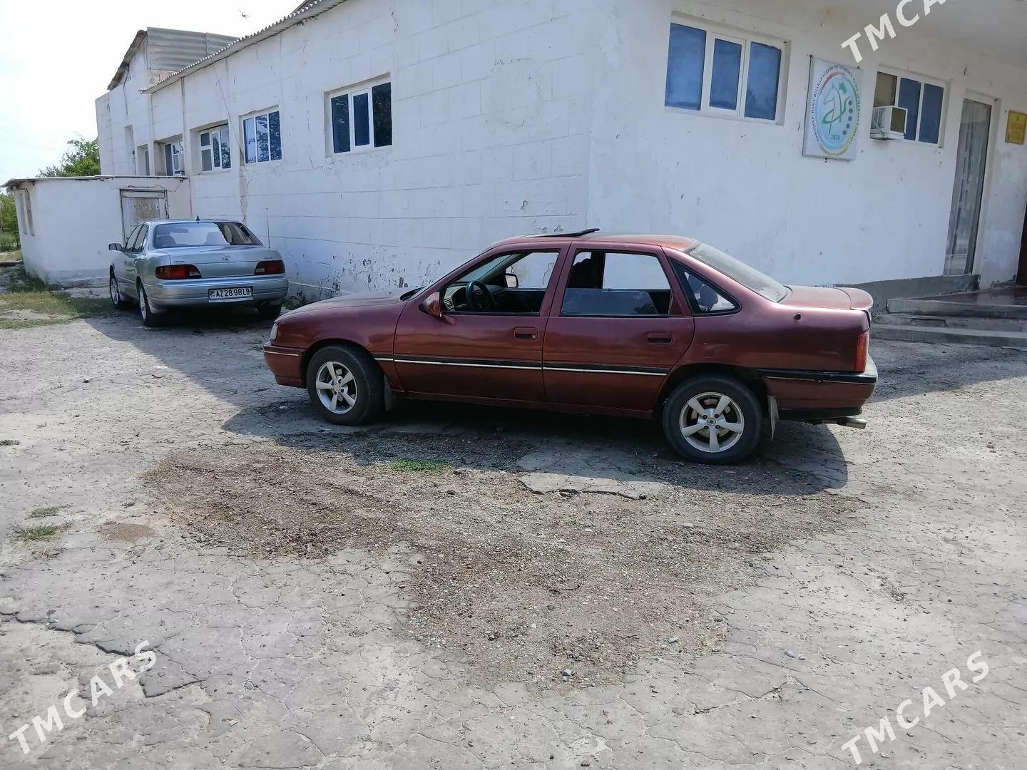 Opel Vectra 1992 - 33 000 TMT - Farap - img 1