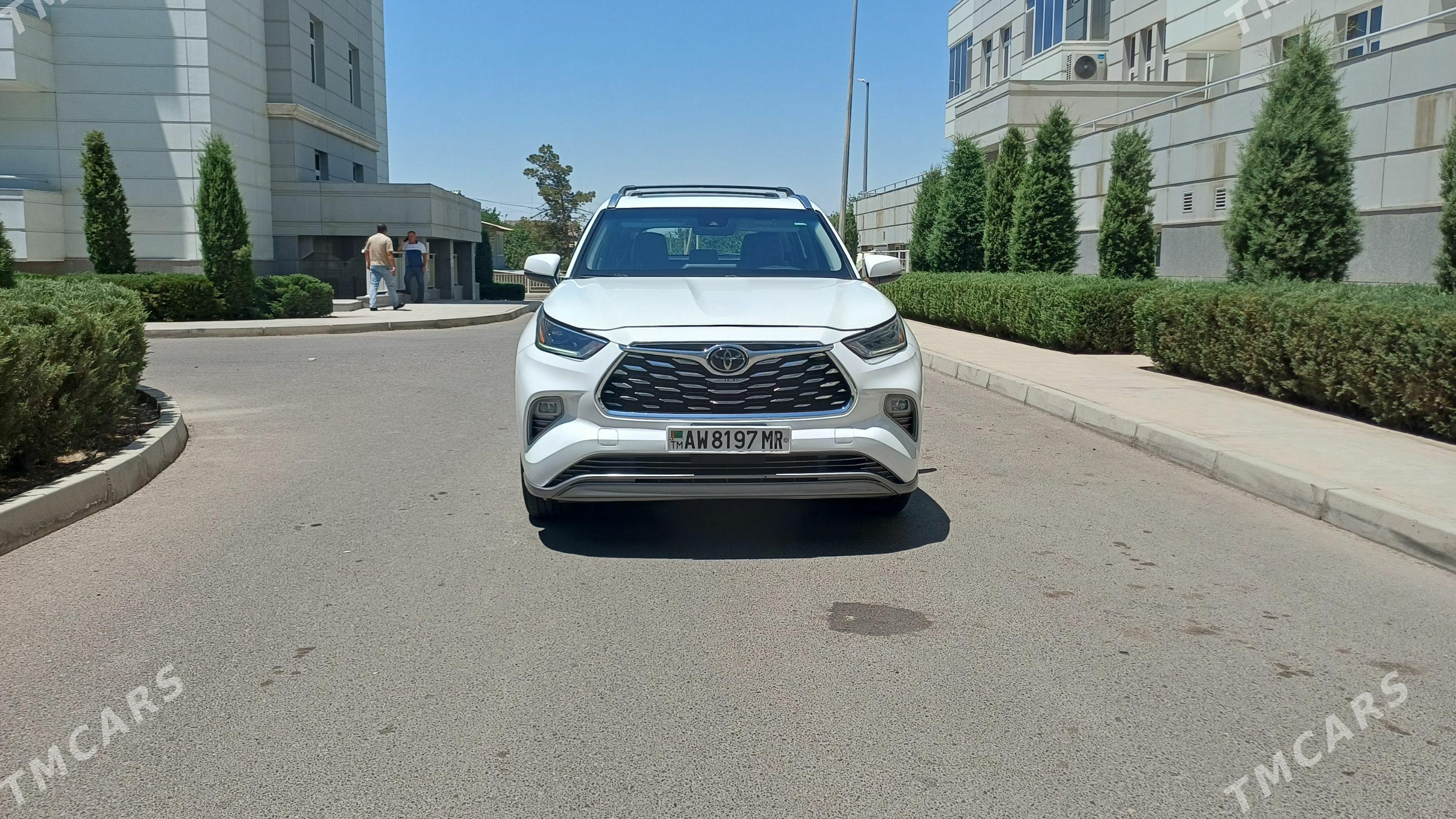 Toyota Highlander 2021 - 550 000 TMT - Мары - img 1