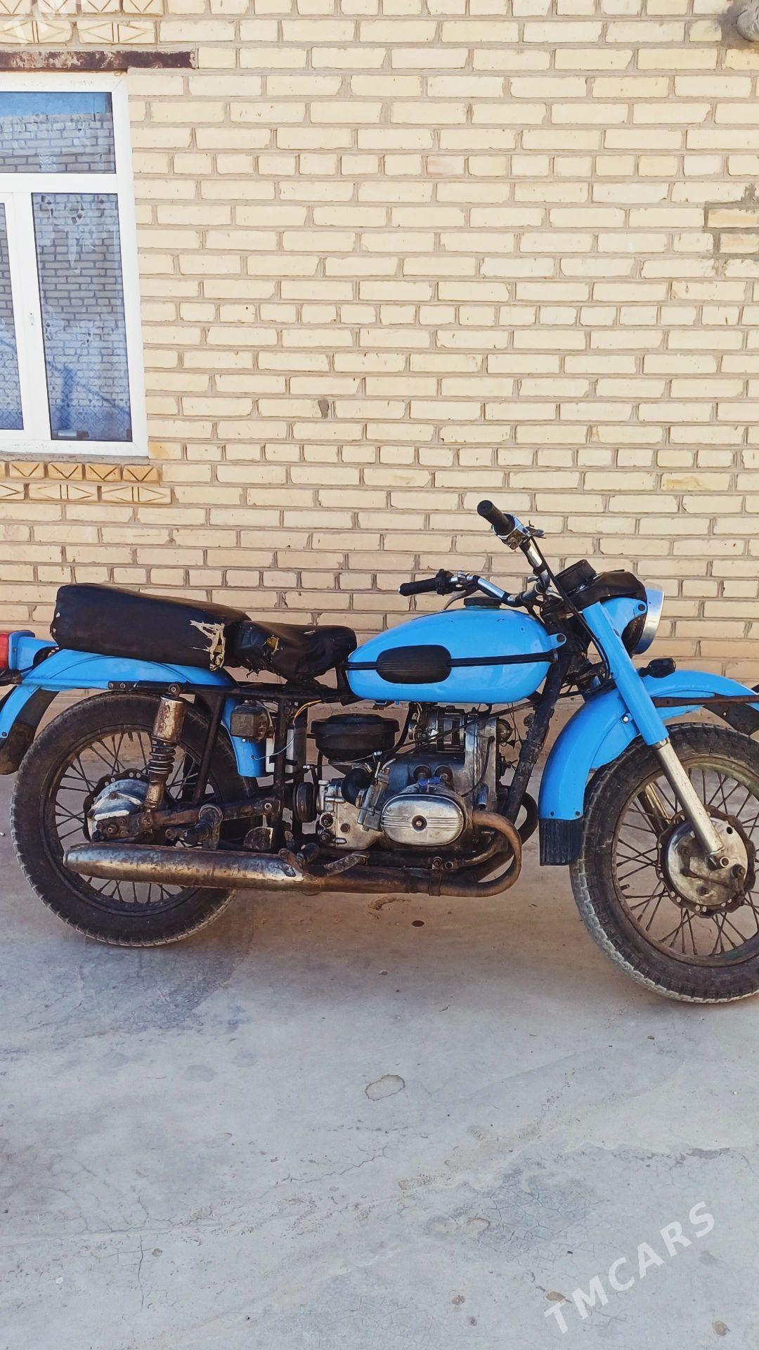 Ural 5557 1997 - 9 000 TMT - Darganata - img 1