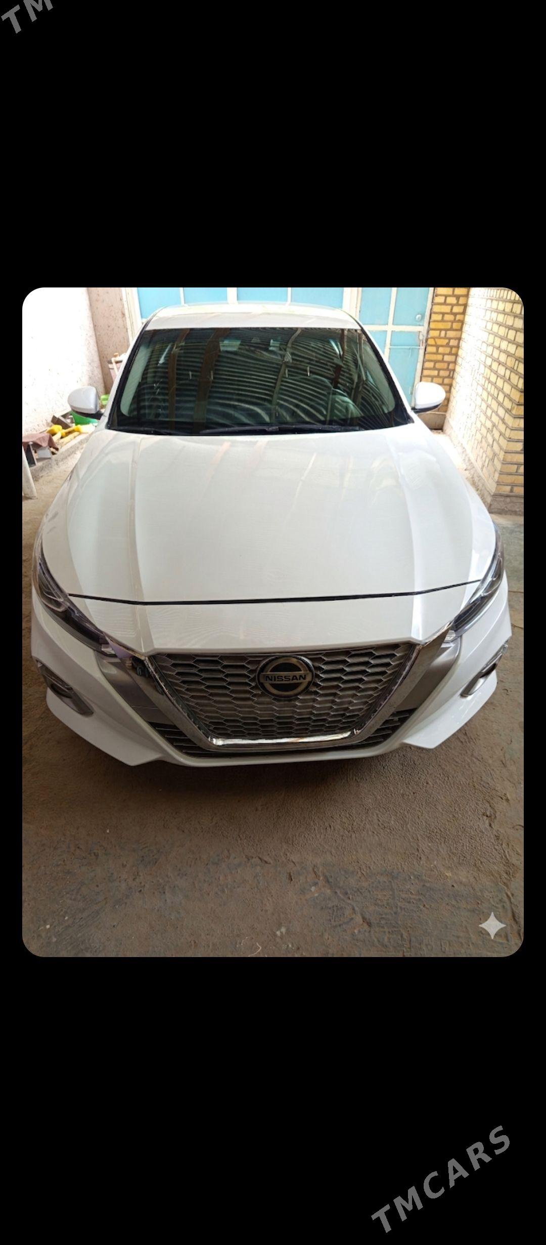 Nissan Altima 2022 - 205 000 TMT - Ёлётен - img 1