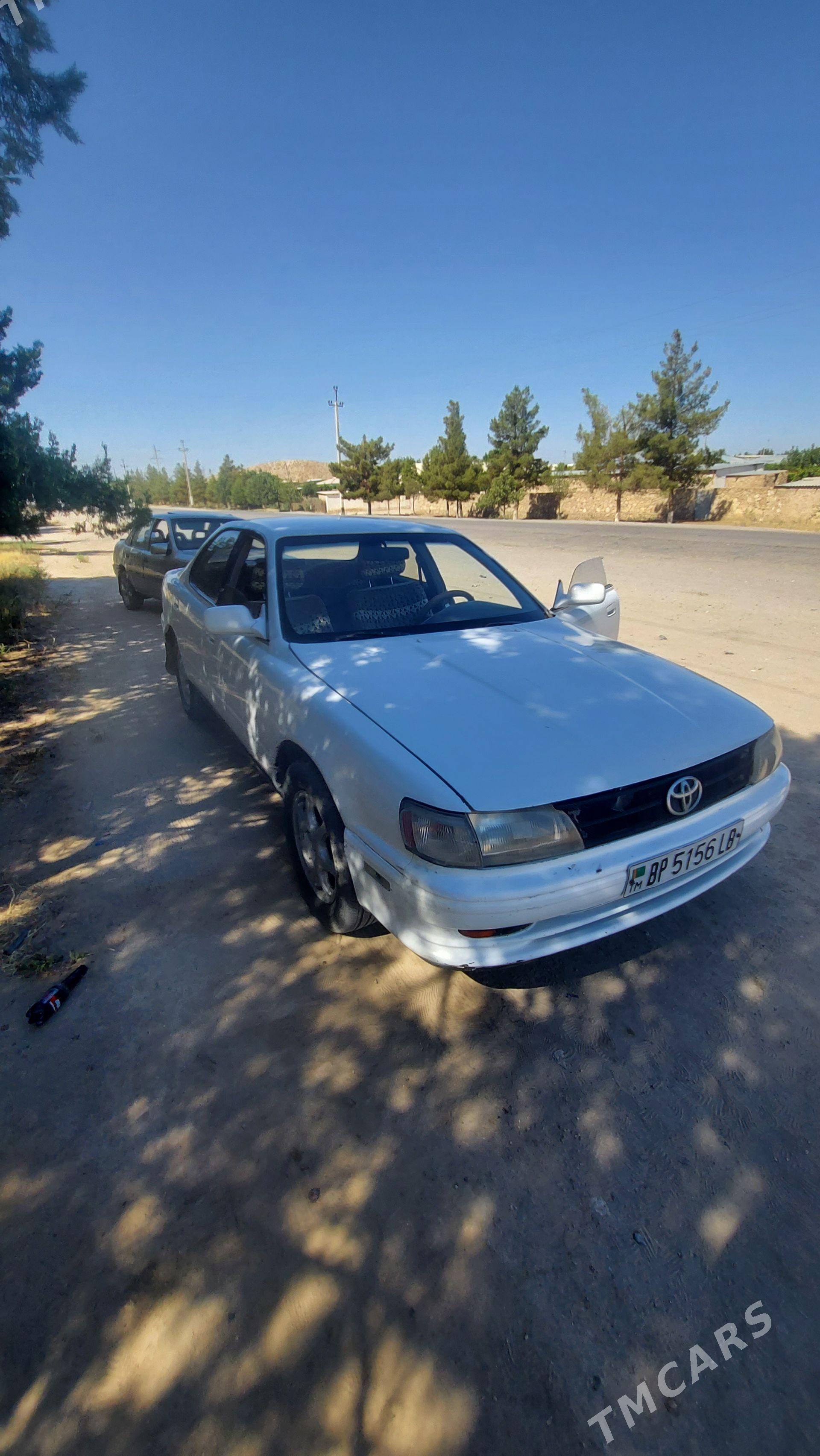 Toyota Vista 1995 - 50 000 TMT - Достлук - img 1