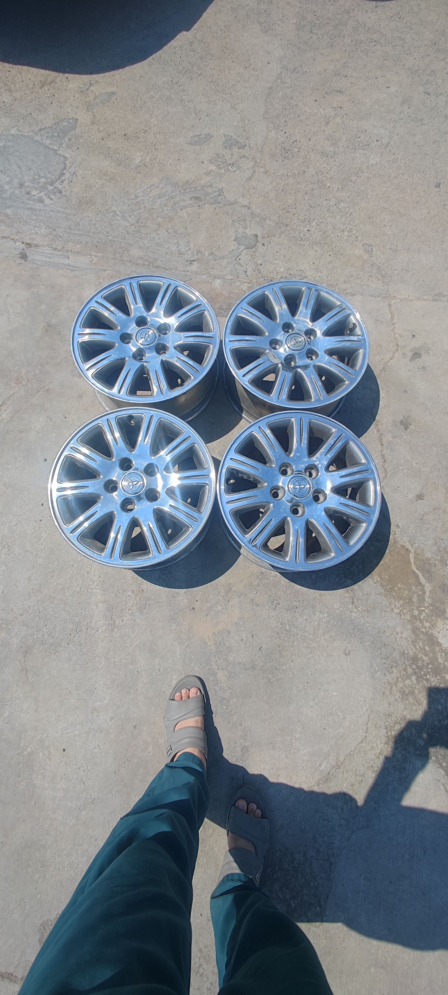 tayota disga R16 angar 3 000 TMT - Mary - img 1