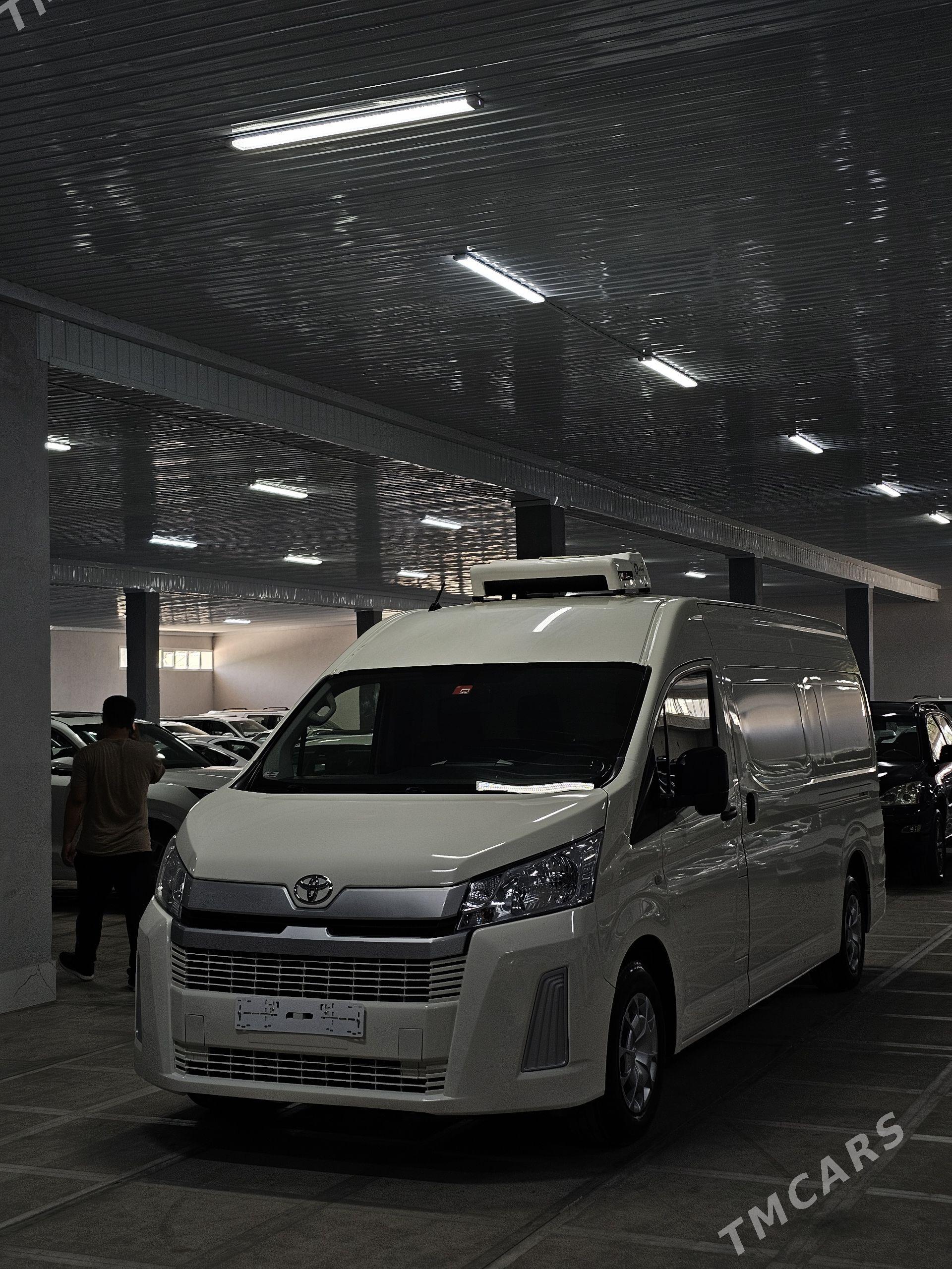 Toyota Hiace 2022 - 583 000 TMT - Мары - img 1