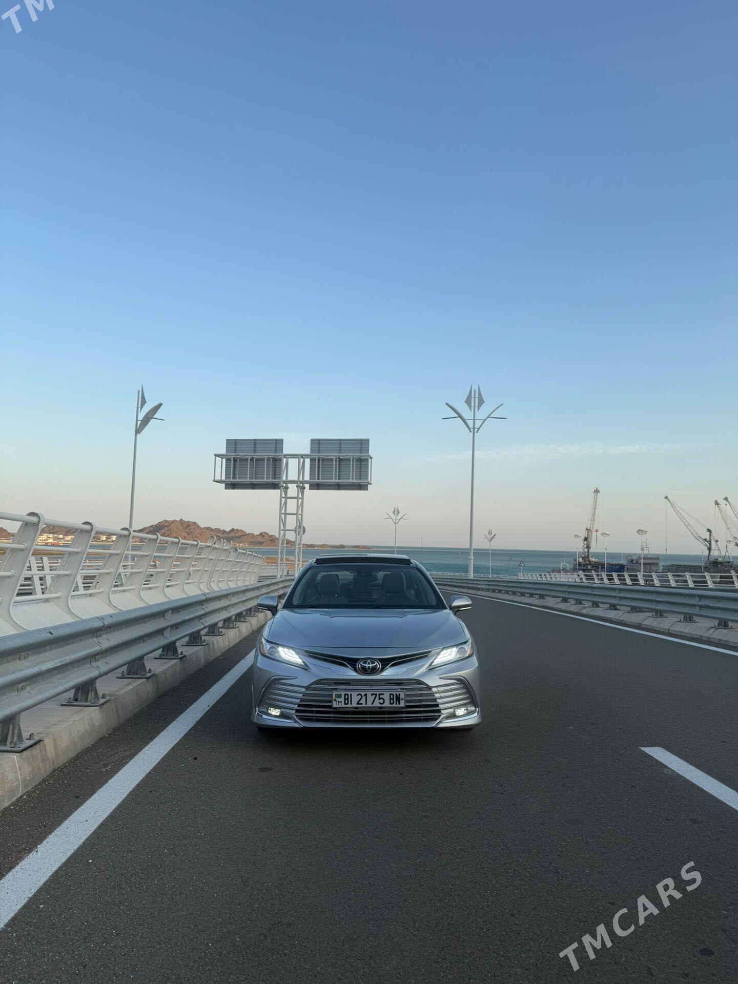 Toyota Camry 2022 - 490 000 TMT - Туркменбаши - img 1
