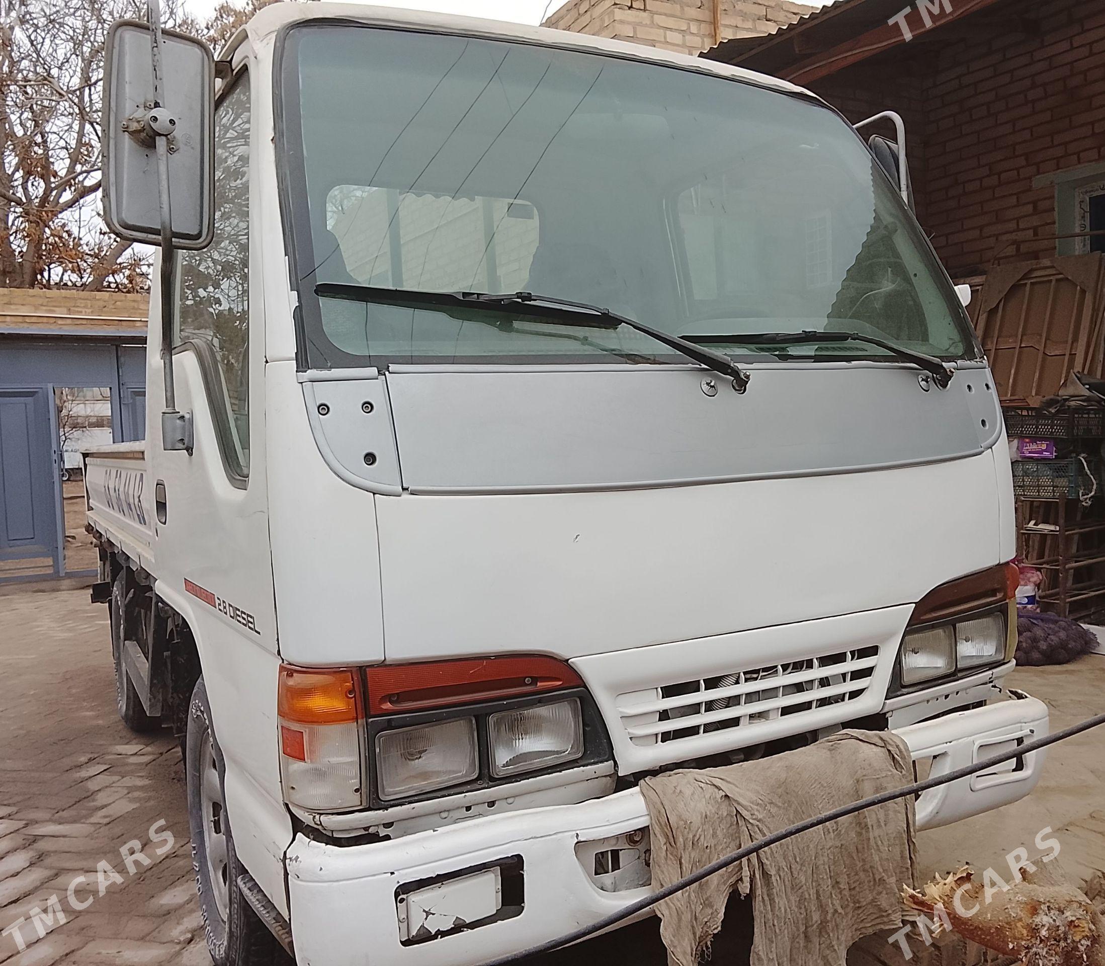 Isuzu Elf 1999 - 100 000 TMT - Керки - img 1