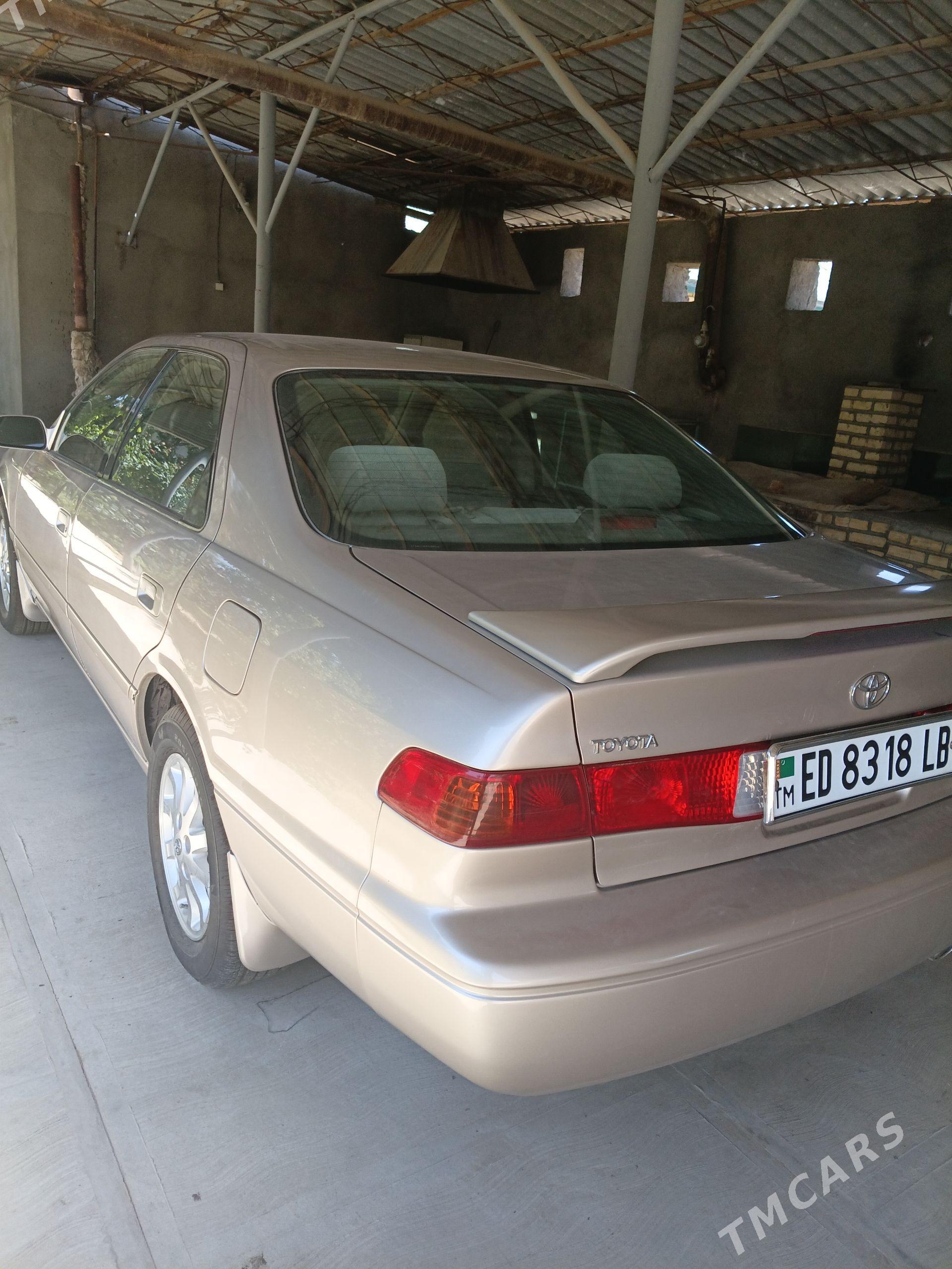 Toyota Camry 2000 - 240 000 TMT - Магданлы - img 1