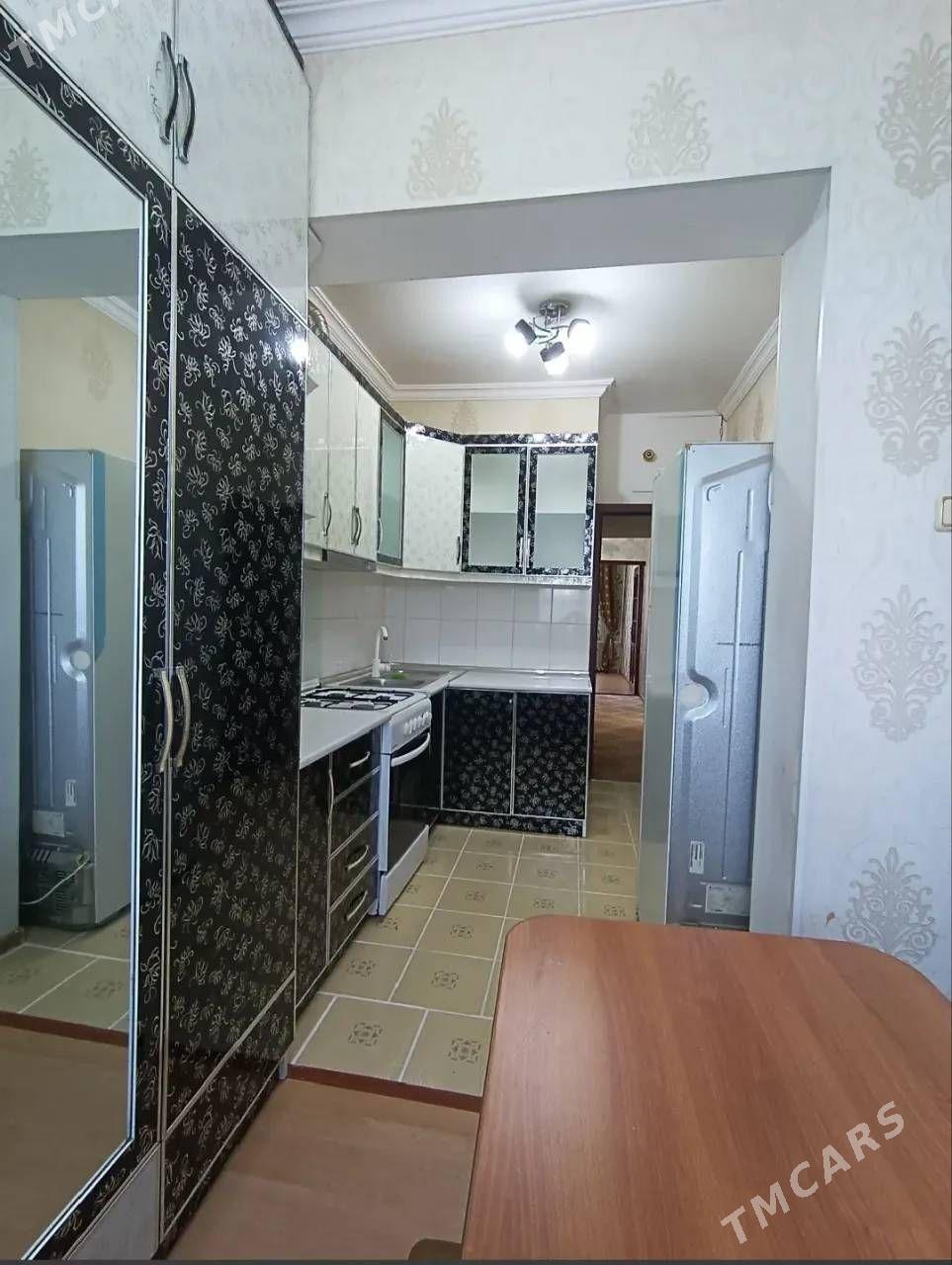 3 ком 3 этаж 10 мкр - Aşgabat - img 1