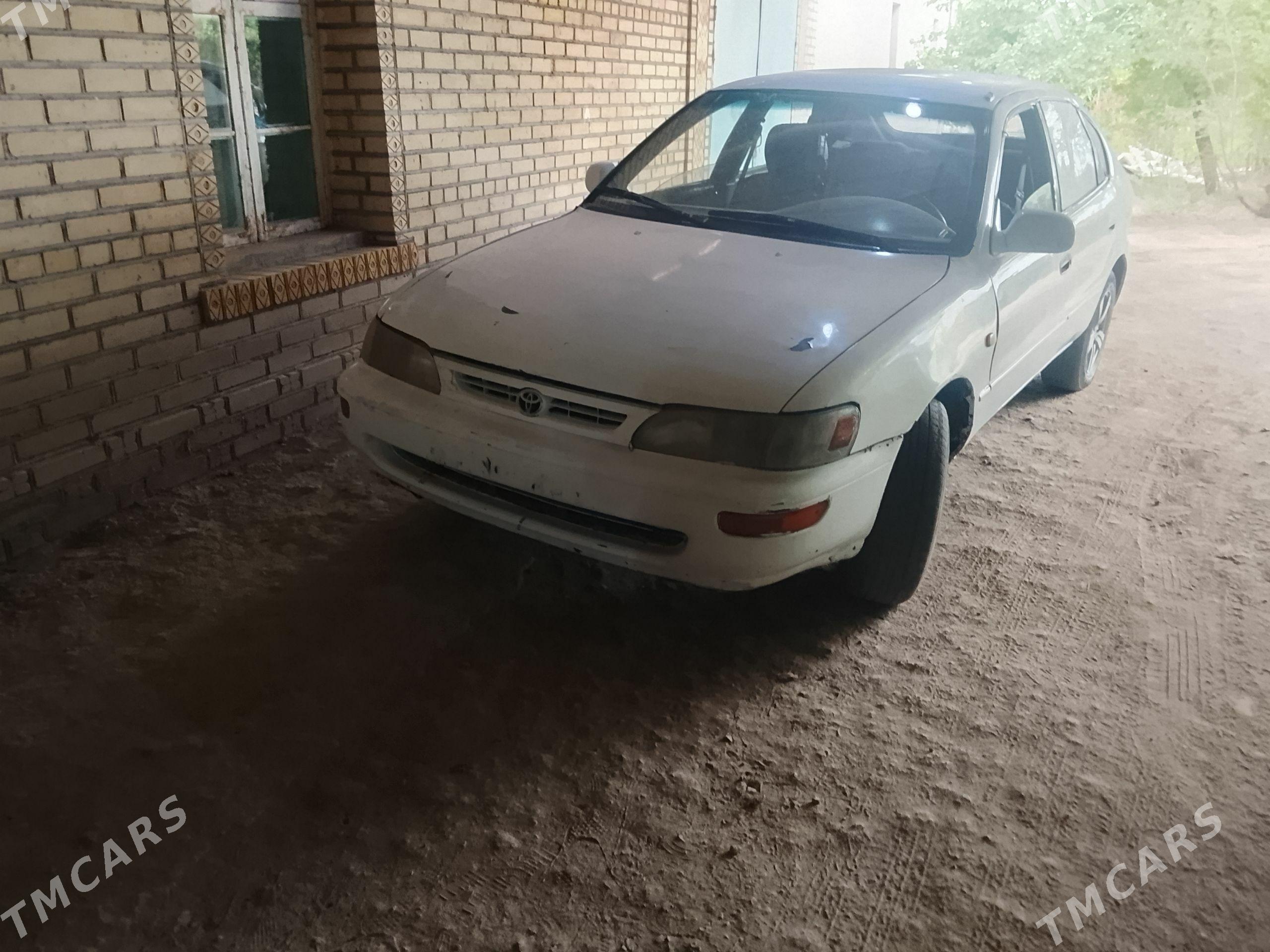Toyota Corolla 1995 - 50 000 TMT - Кёнеургенч - img 1