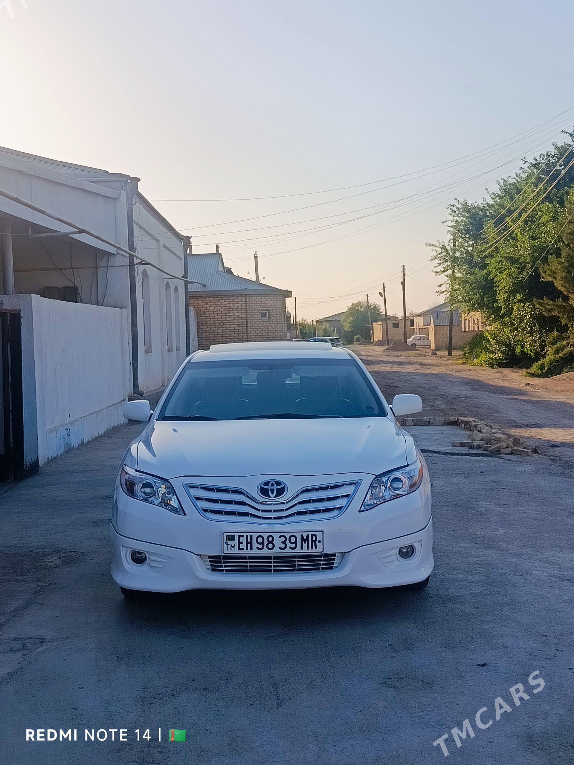 Toyota Camry 2010 - 230 000 TMT - Векильбазар - img 1