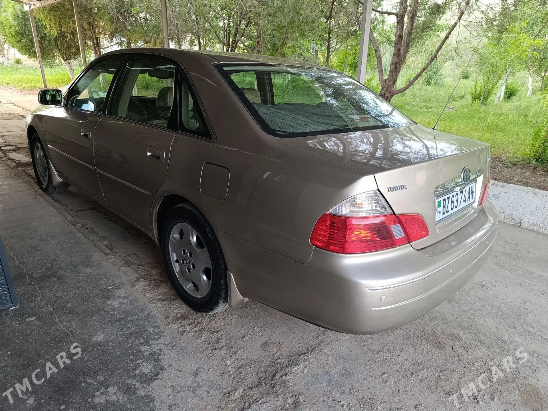 Toyota Avalon 2003 - 250 000 TMT - Теджен - img 1