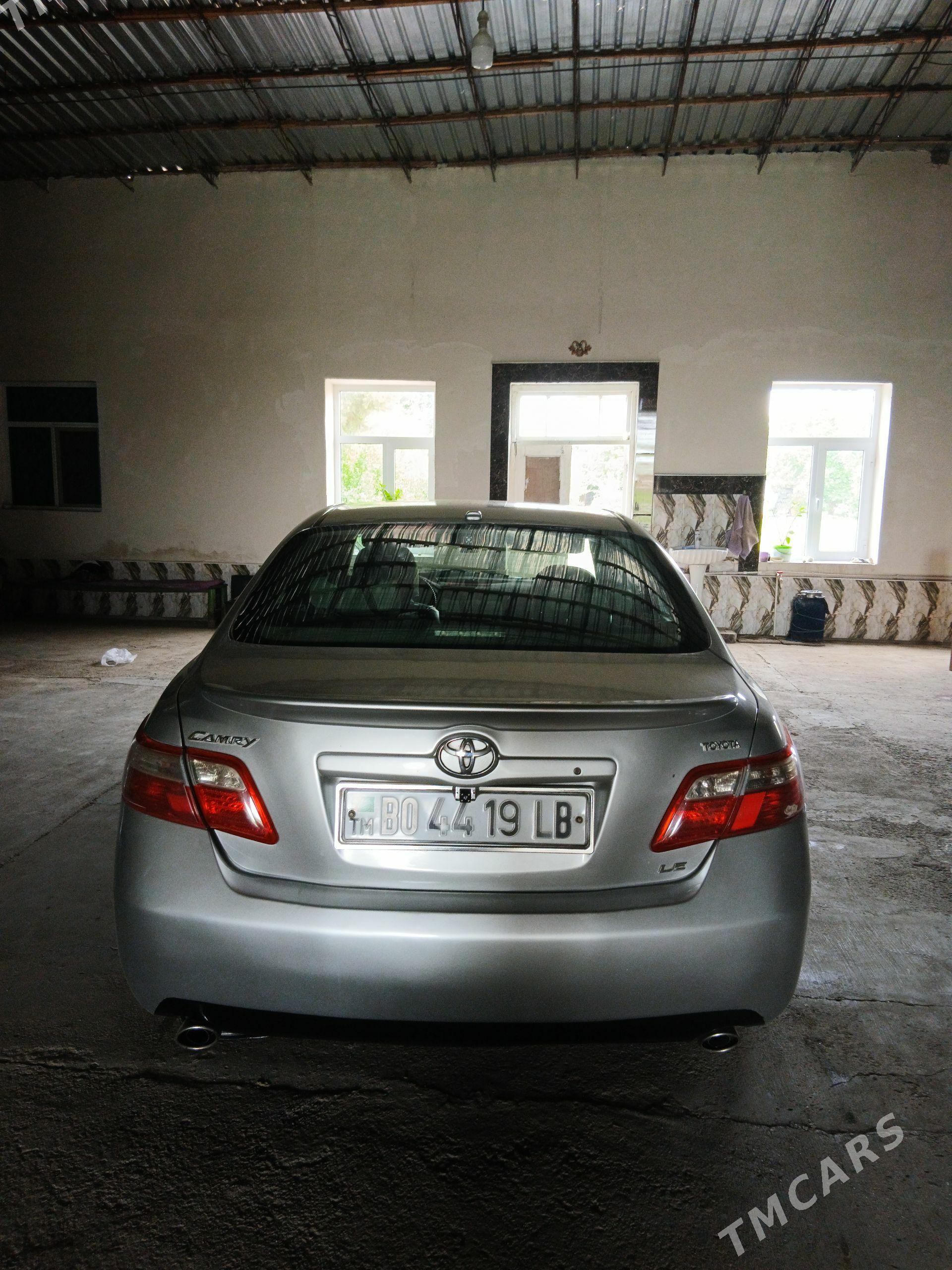 Toyota Camry 2007 - 240 000 TMT - Дянев - img 1