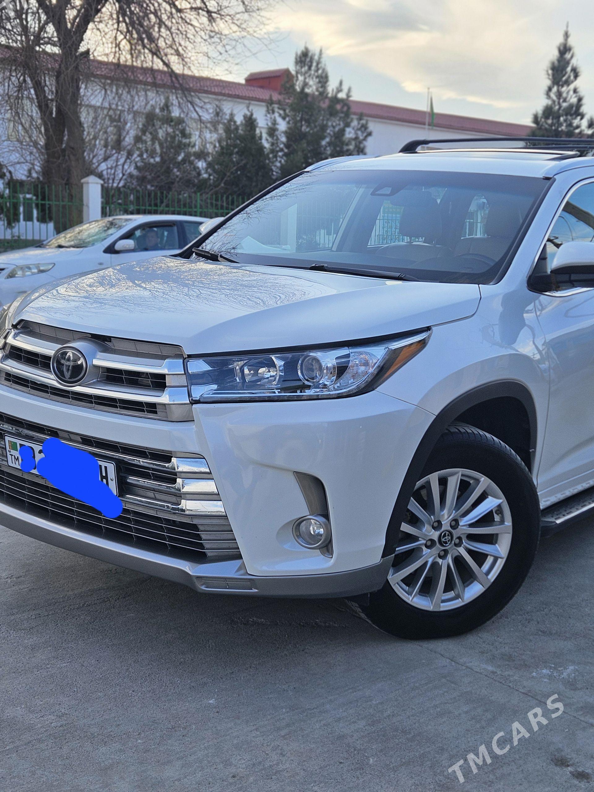 Toyota Highlander 2017 - 399 000 TMT - Ашхабад - img 1