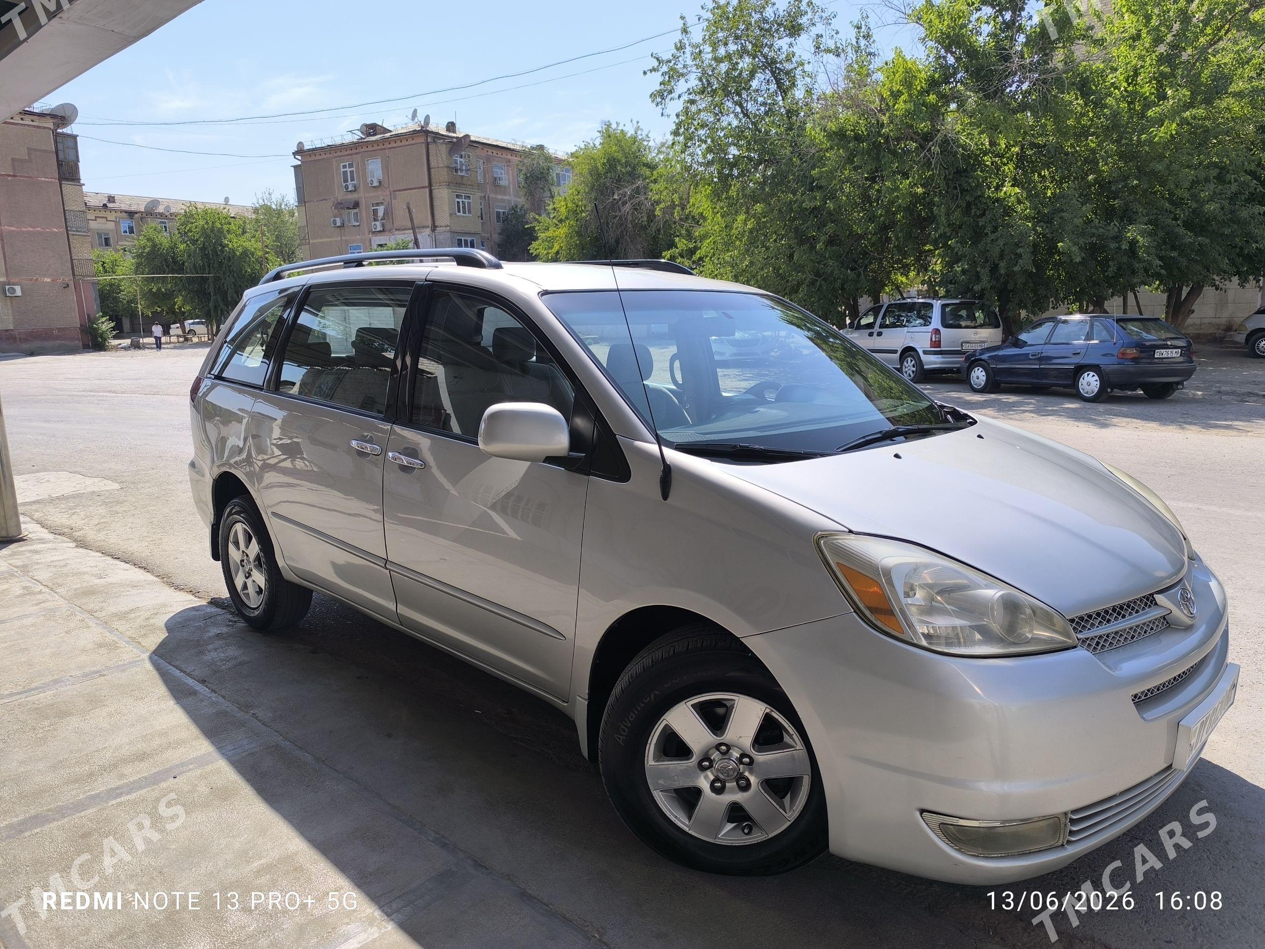 Toyota Sienna 2005 - 239 000 TMT - Мары - img 1